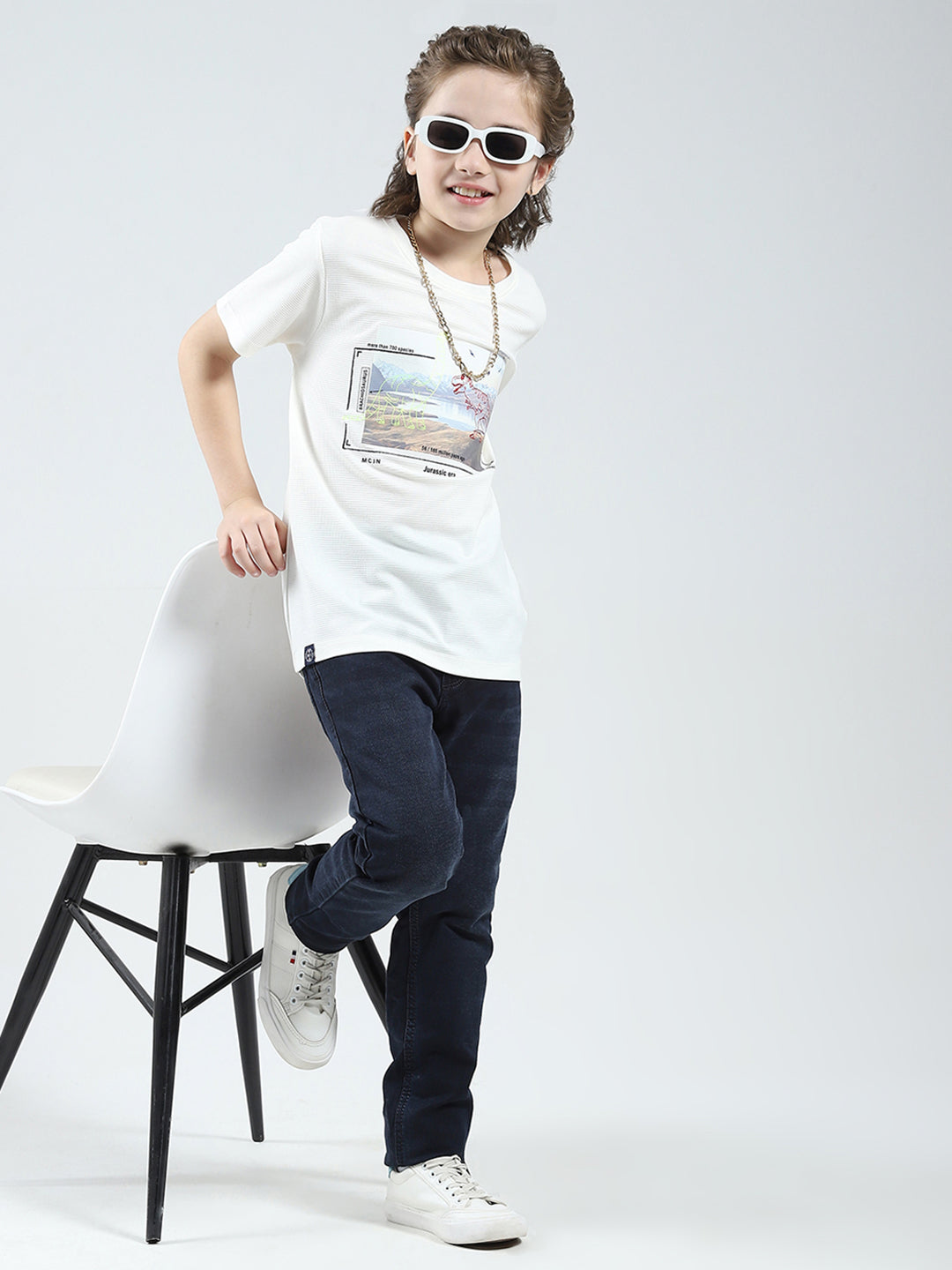 Boys White Printed Round Neck Half Sleeve T-Shirt