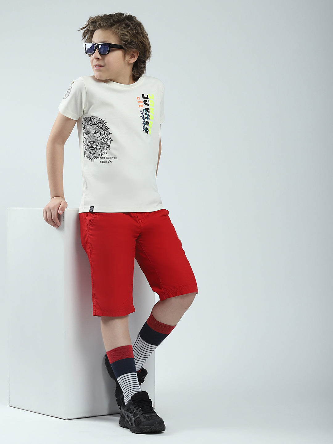 Boys White Printed Round Neck Half Sleeve T-Shirt