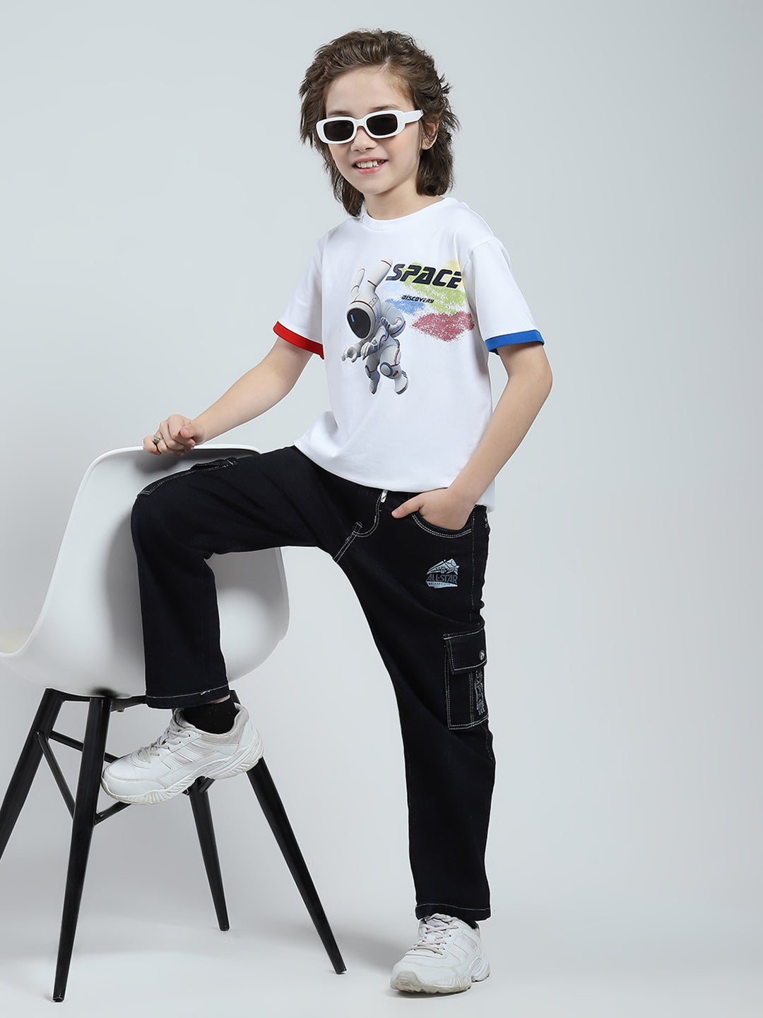 Boys White Printed Round Neck Half Sleeve T-Shirt