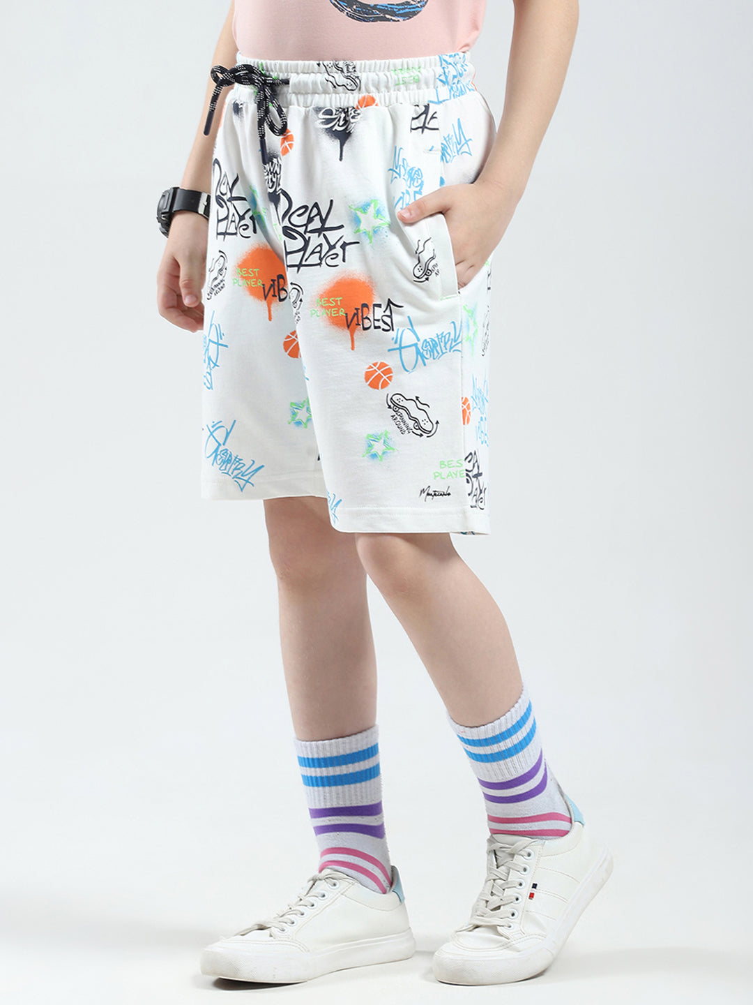 Boys White Printed Regular Fit Bermuda