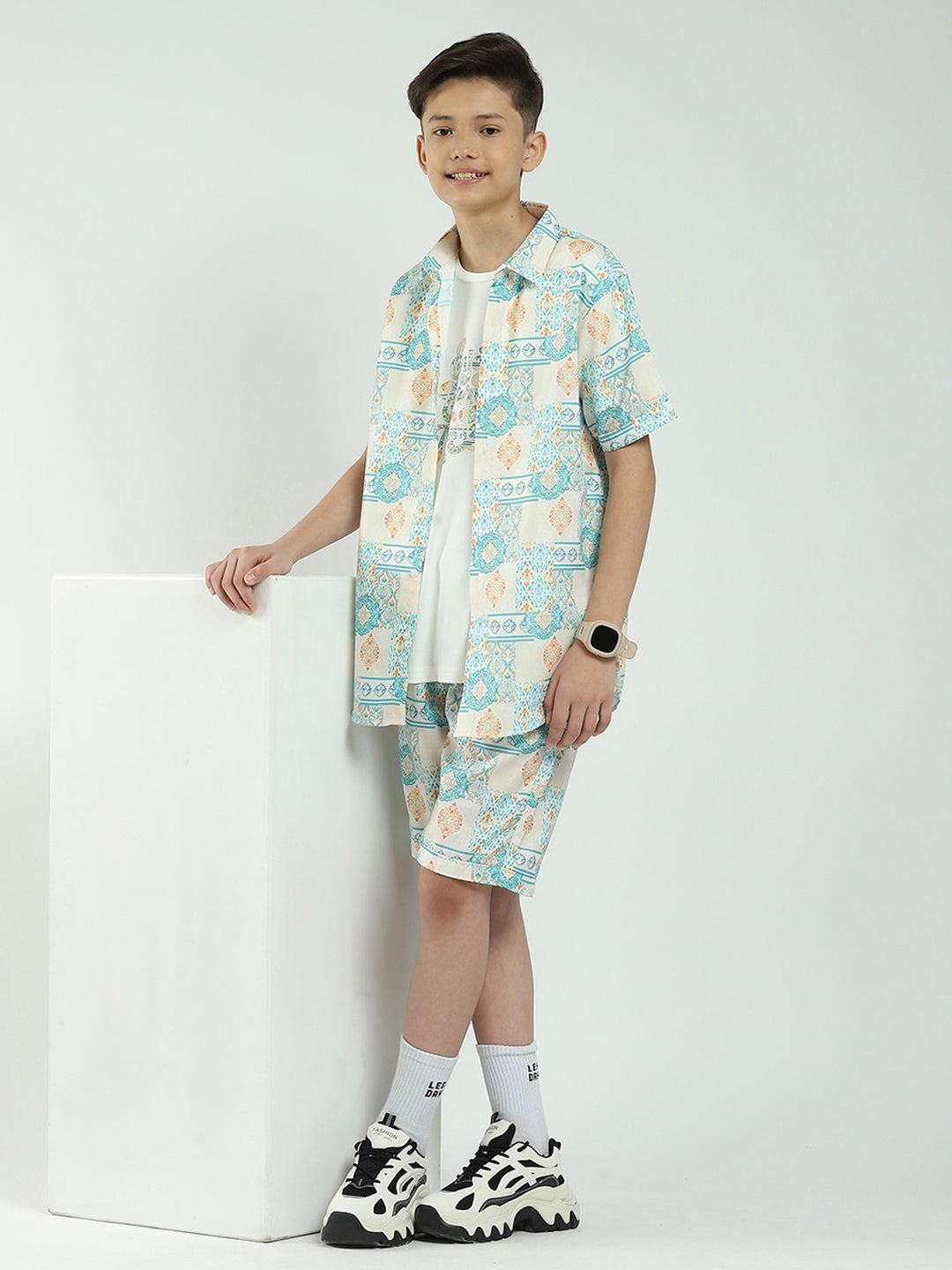 Boys Green Printed Collar Half Sleeve Cords Set
