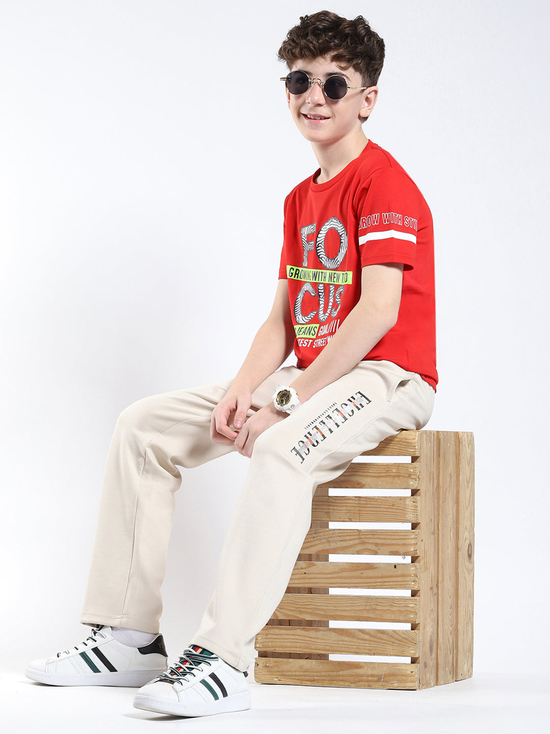 Boys Beige Printed Regular Fit Lower