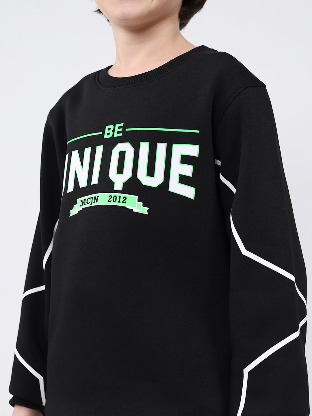 Boys Black Printed Round Neck Full Sleeve Sweatshirt
