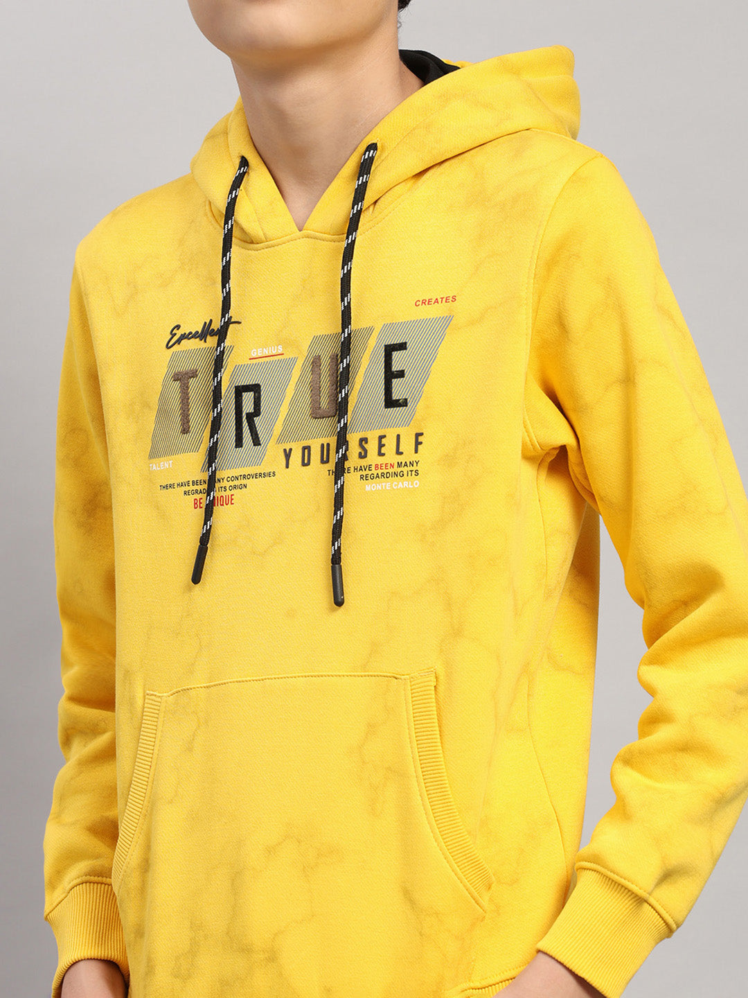 Boys Yellow Printed Round Neck Full Sleeve Sweatshirt