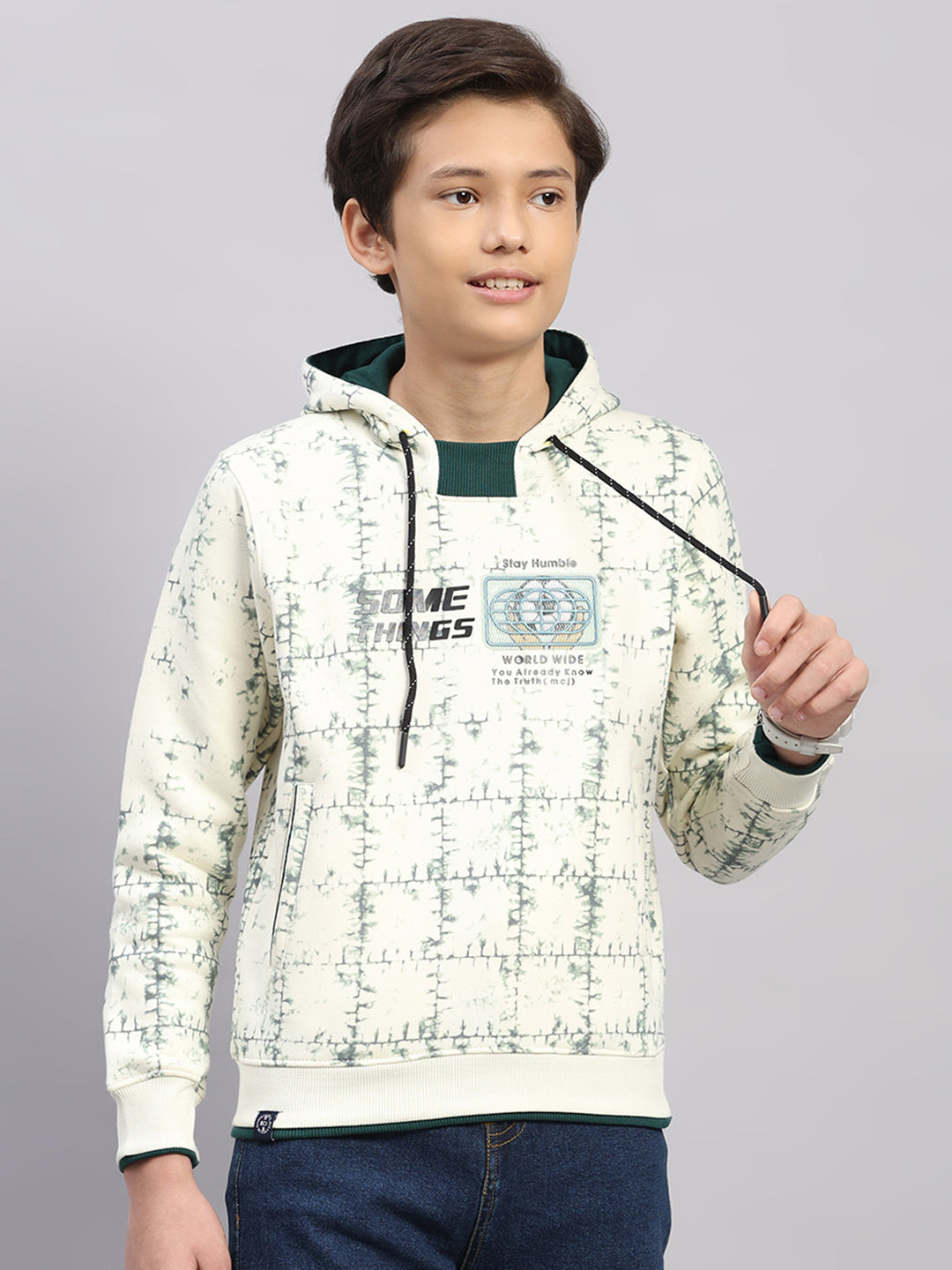 Boys Cream Printed Round Neck Full Sleeve Sweatshirt