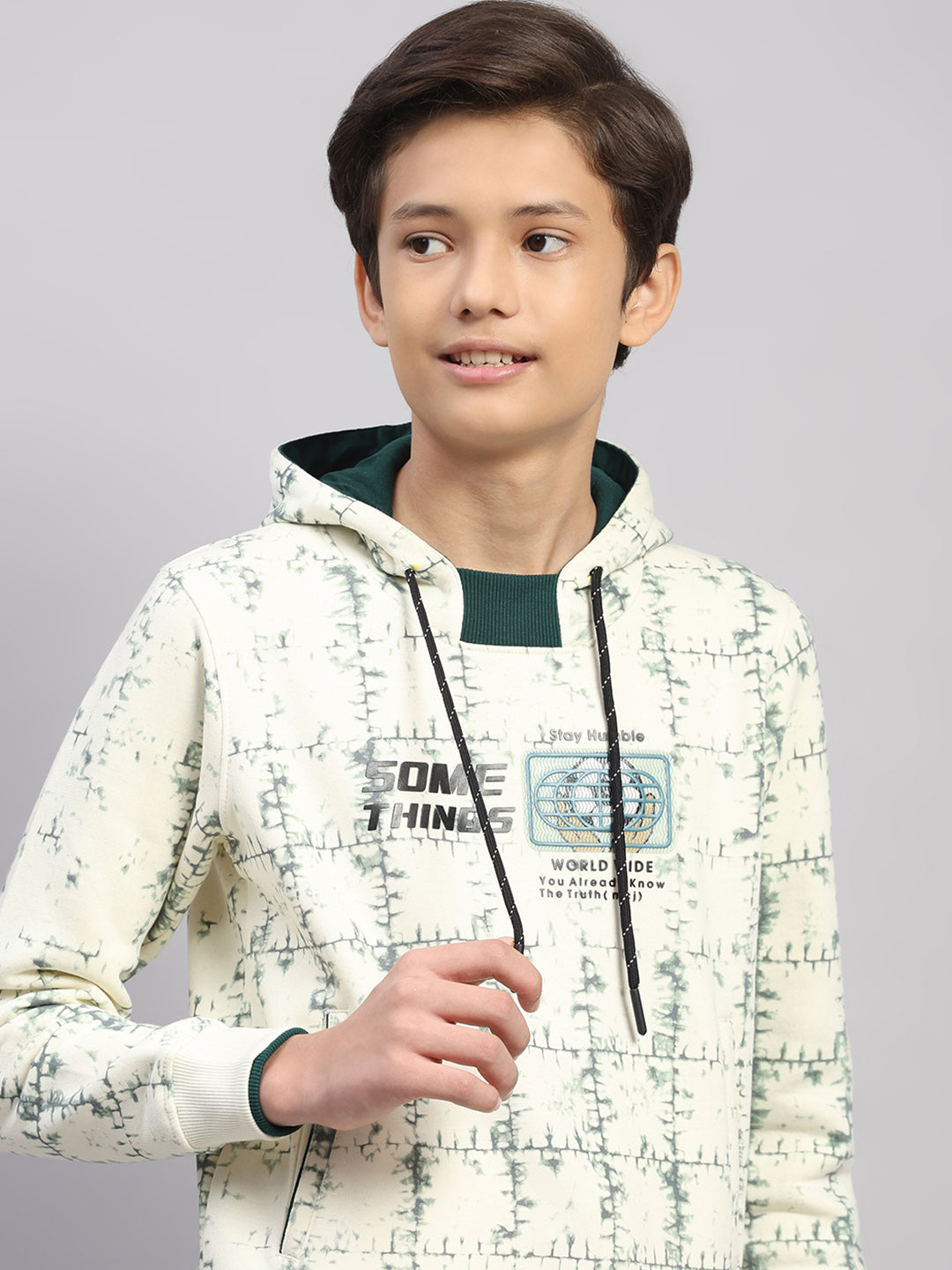 Boys Cream Printed Round Neck Full Sleeve Sweatshirt