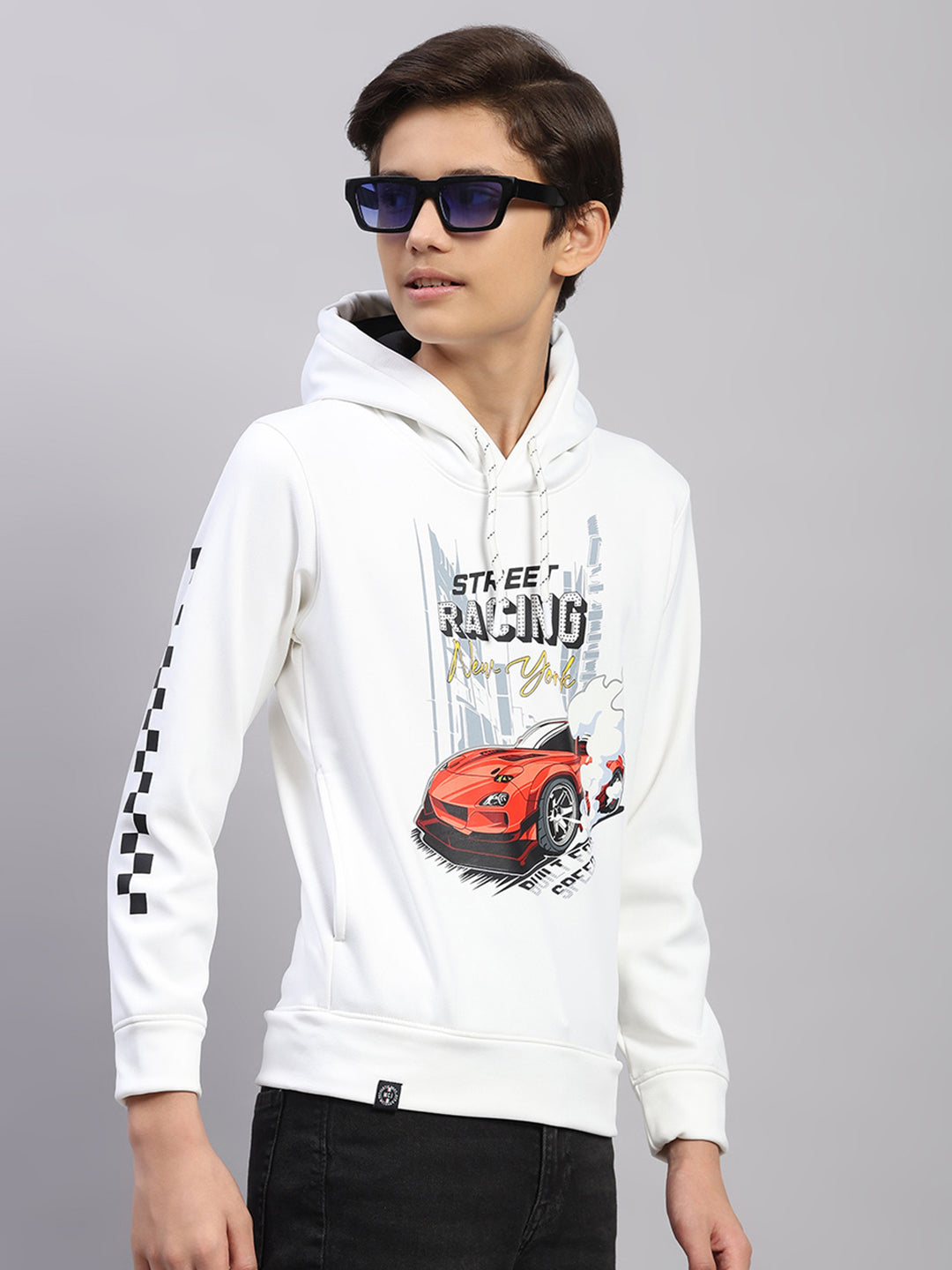 Boys White Printed Round Neck Full Sleeve Sweatshirt