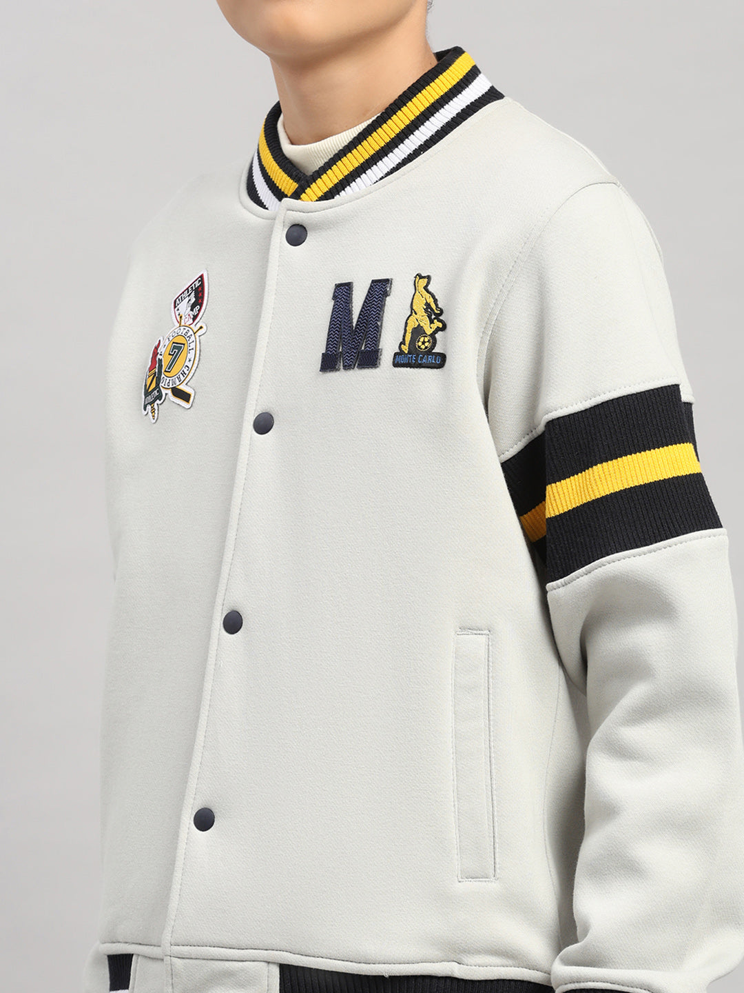 Boys Grey Embroidered Round Neck Full Sleeve Sweatshirt