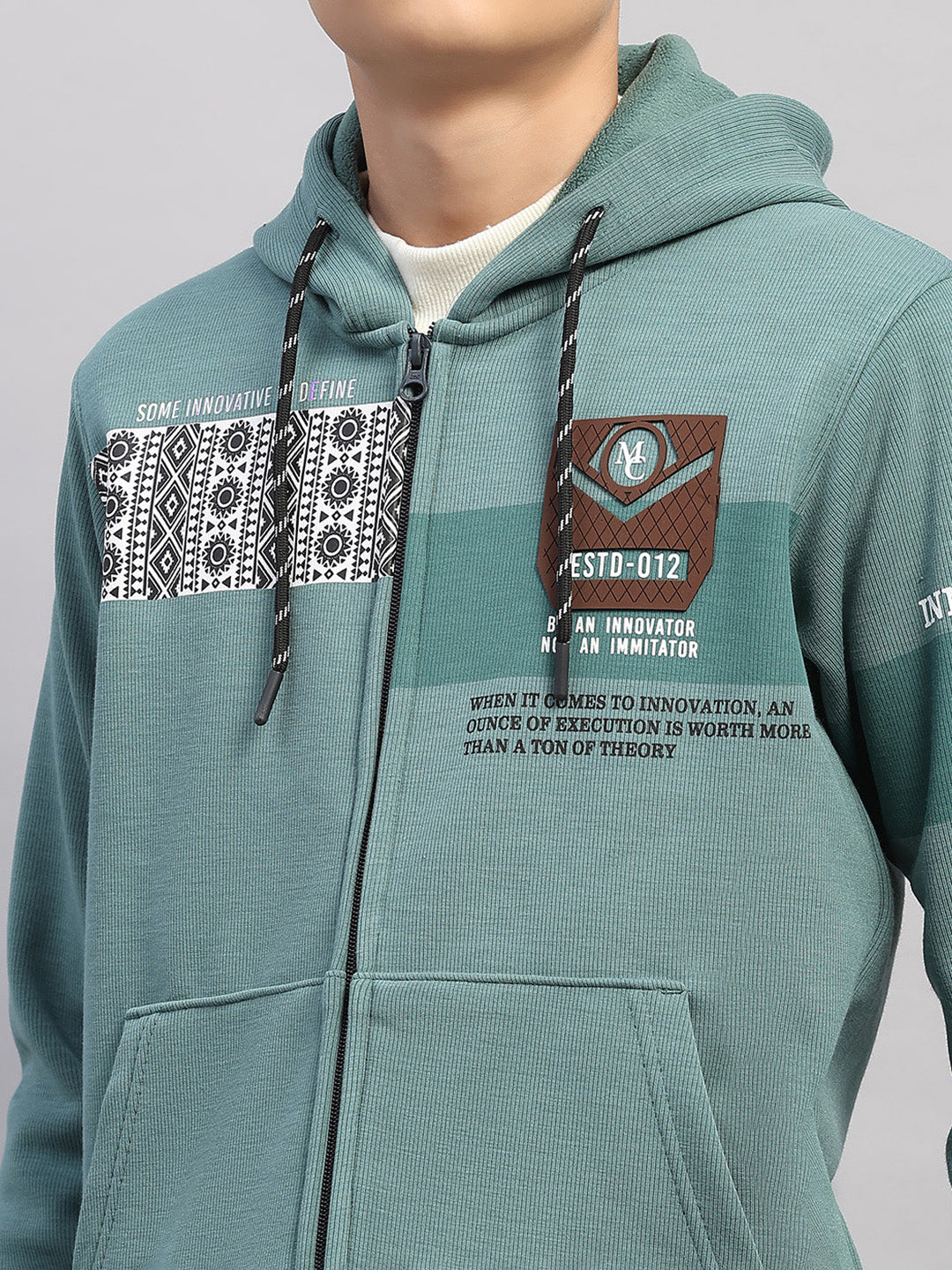 Boys Olive Printed Hooded Full Sleeve Sweatshirt