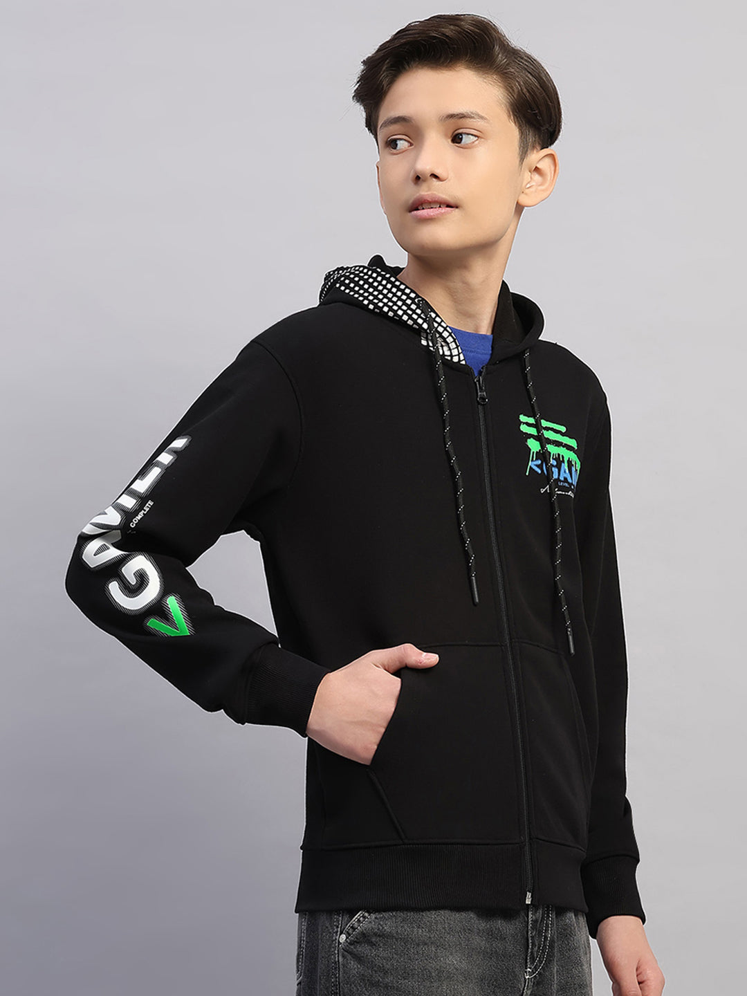 Boys Black Printed Hooded Full Sleeve Sweatshirt