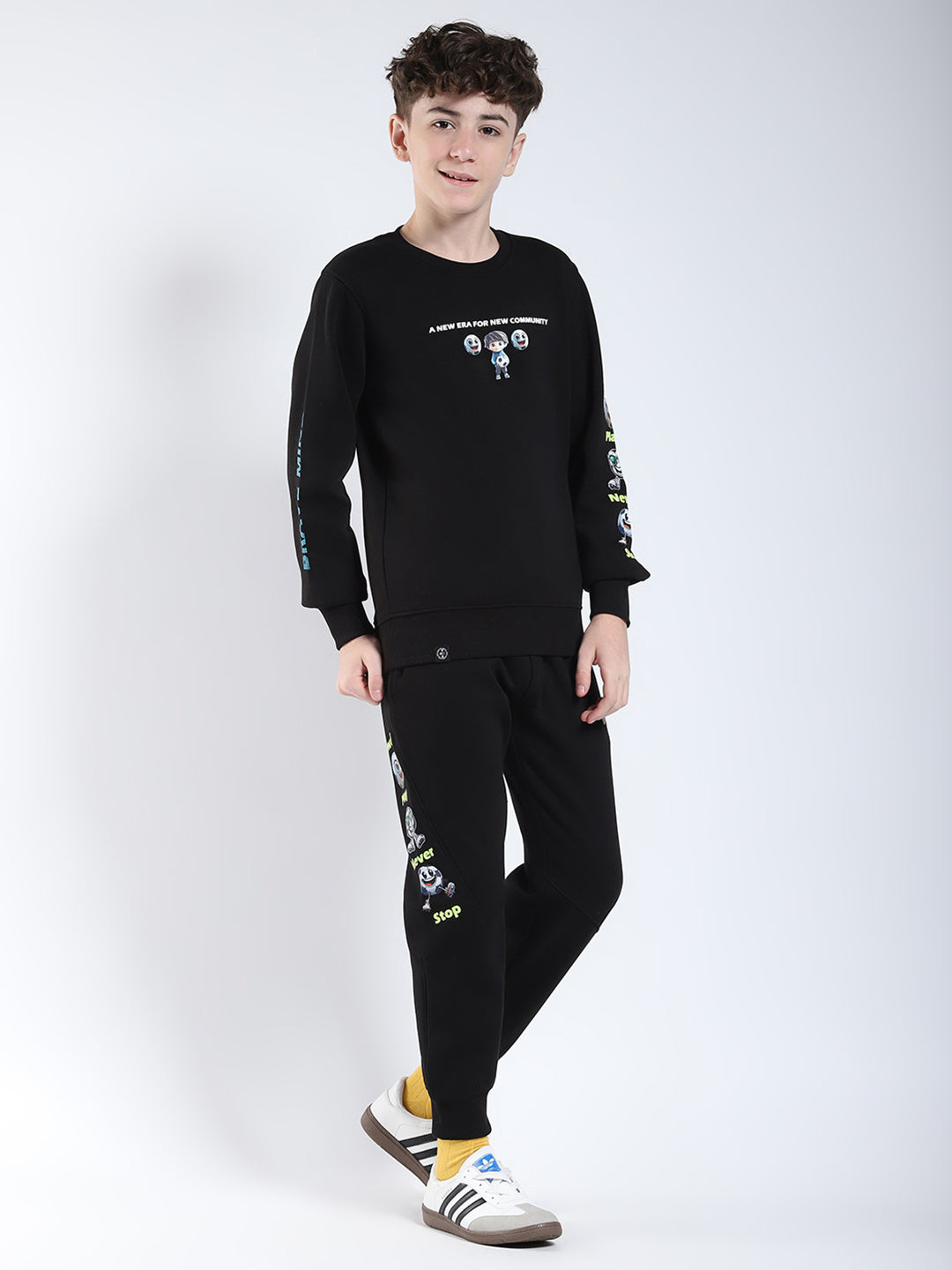Boys Black Printed Collar Full Sleeve Winter Tracksuit