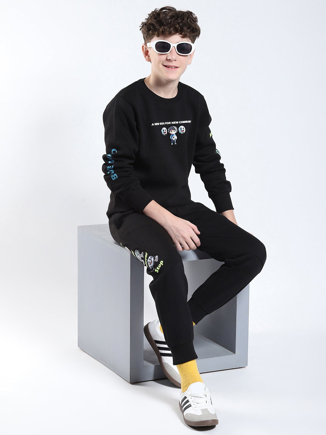 Boys Black Printed Collar Full Sleeve Winter Tracksuit