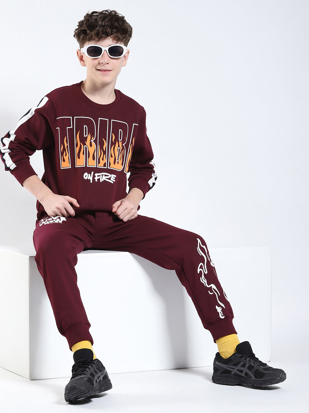 Boys Maroon Printed Round Neck Full Sleeve Winter Tracksuit