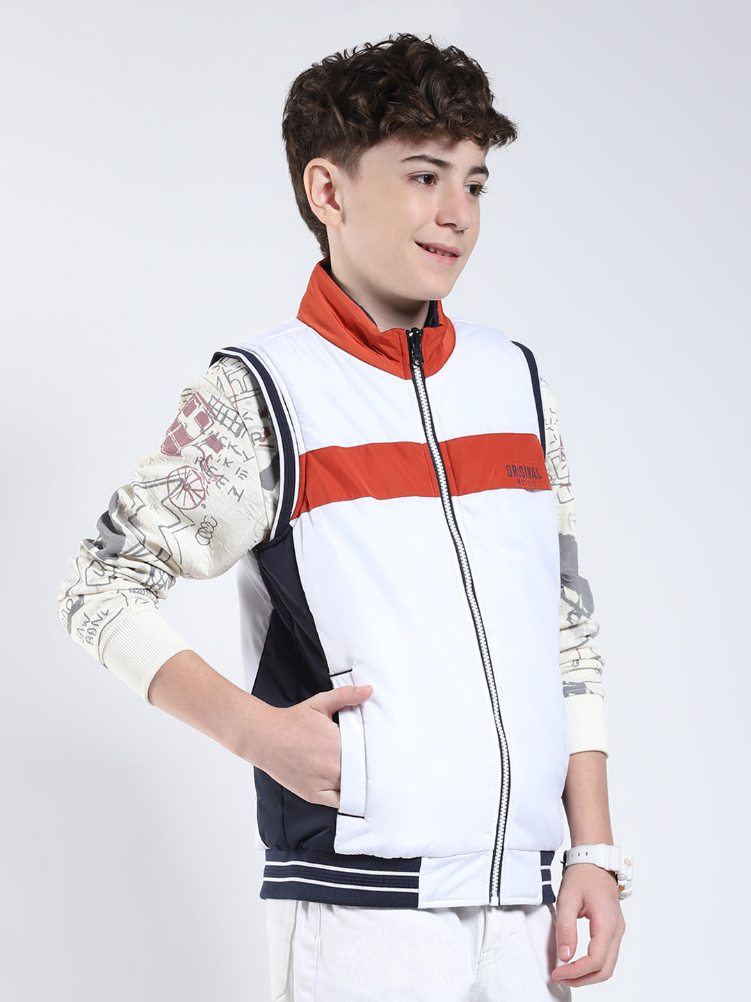 Boys White Printed Mock Neck Sleeveless Reversible Jacket