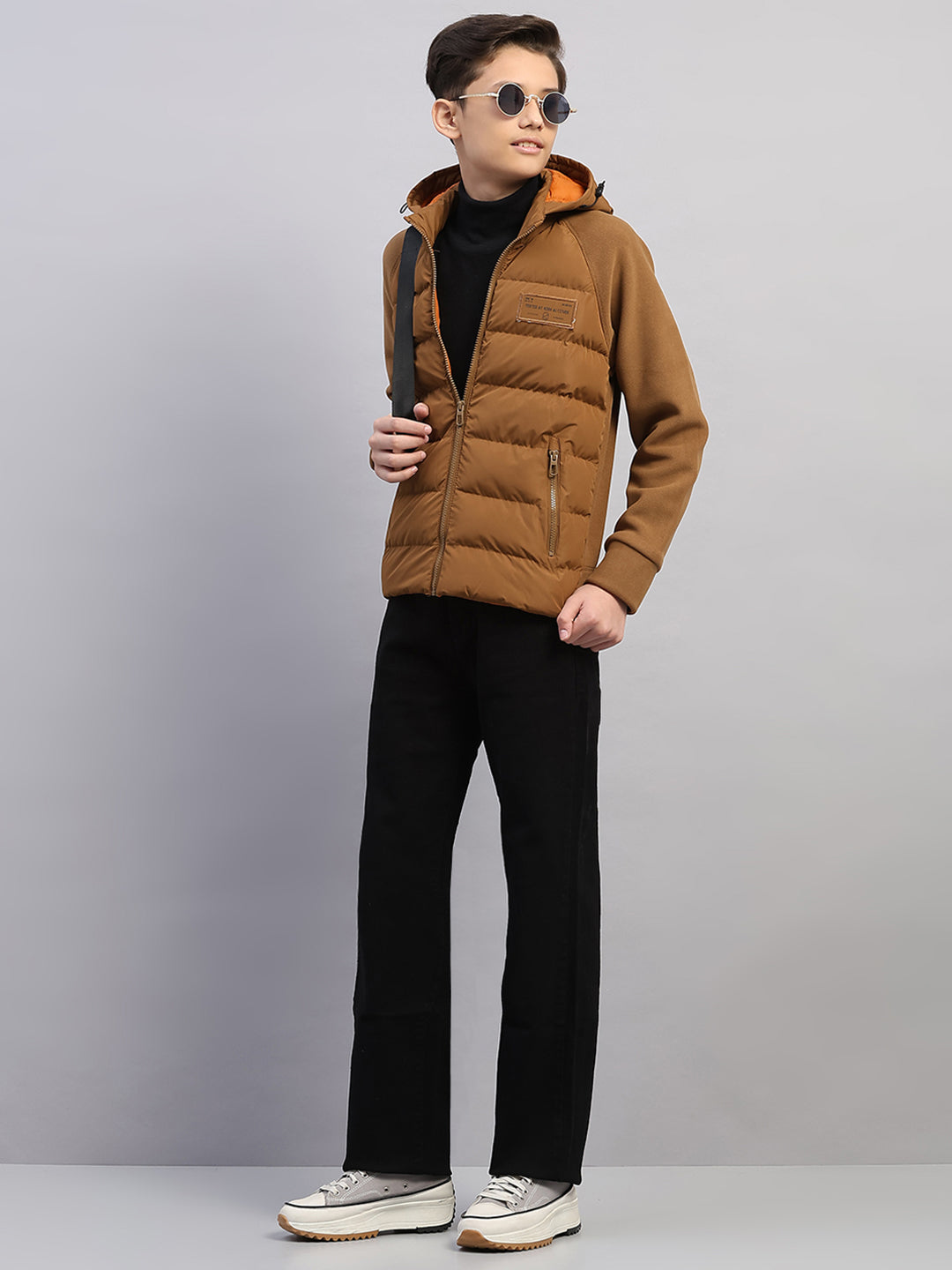 Boys Brown Solid Hooded Full Sleeve Jacket