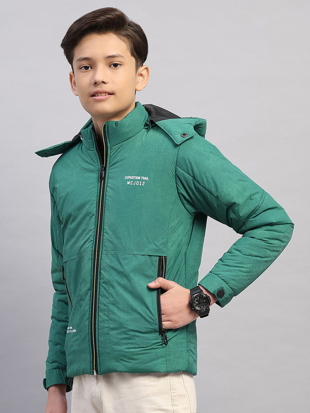 Boys Green Solid Hooded Full Sleeve Jacket
