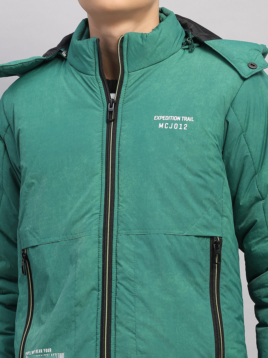 Boys Green Solid Hooded Full Sleeve Jacket