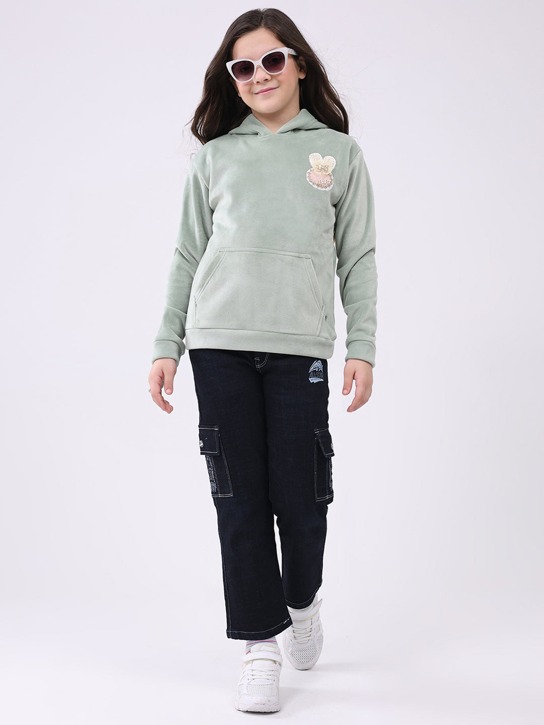 Girls Green Solid Hooded Full Sleeve Sweatshirt