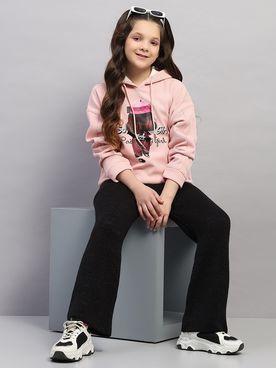 Girls Pink Printed Hooded Full Sleeve Sweatshirt