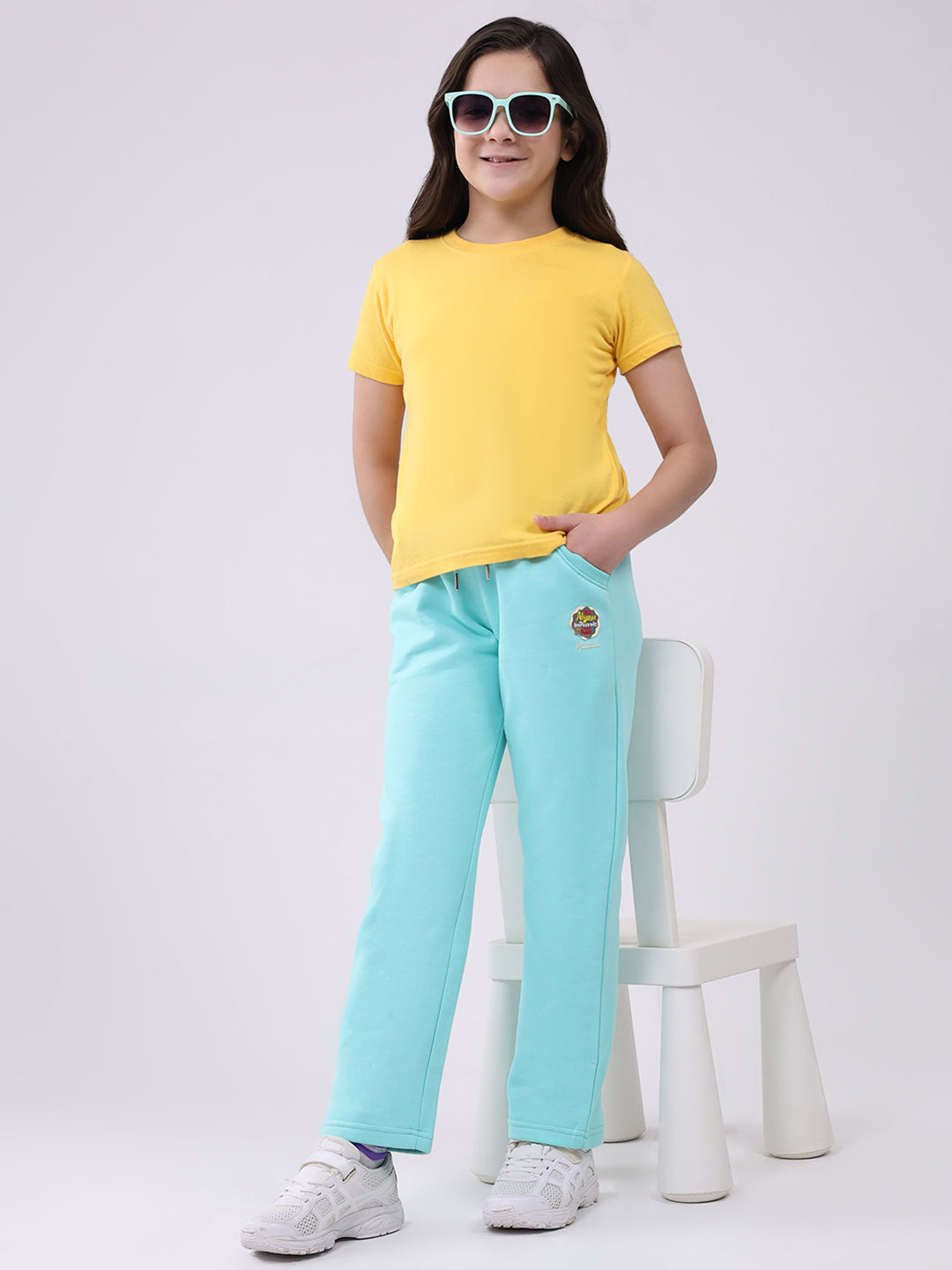 Girls Green Solid Regular Fit Lower