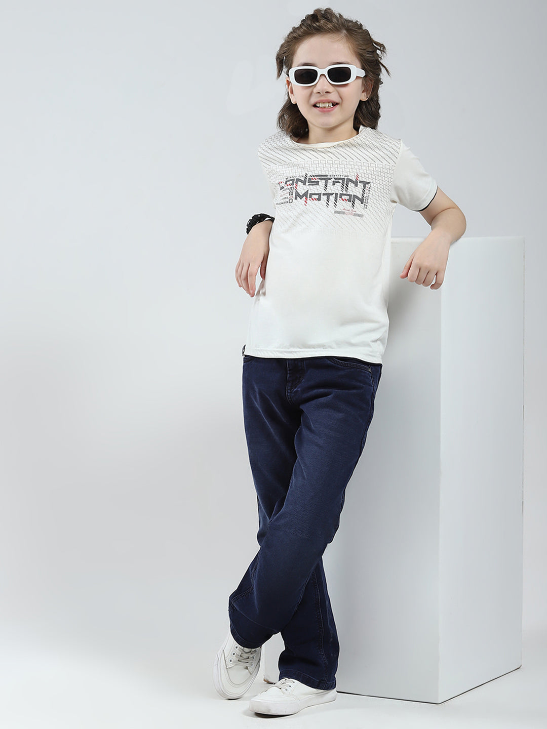 Boys Blue Solid Straight Fit Denim