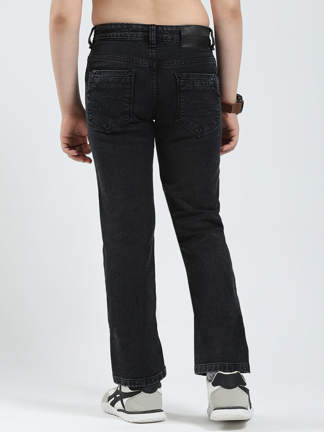 Boys Black Solid Straight Fit Denim