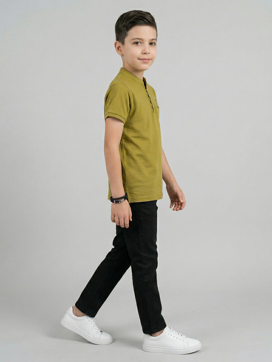 Boys Lime Green Solid Henley Neck Half Sleeve T-Shirt
