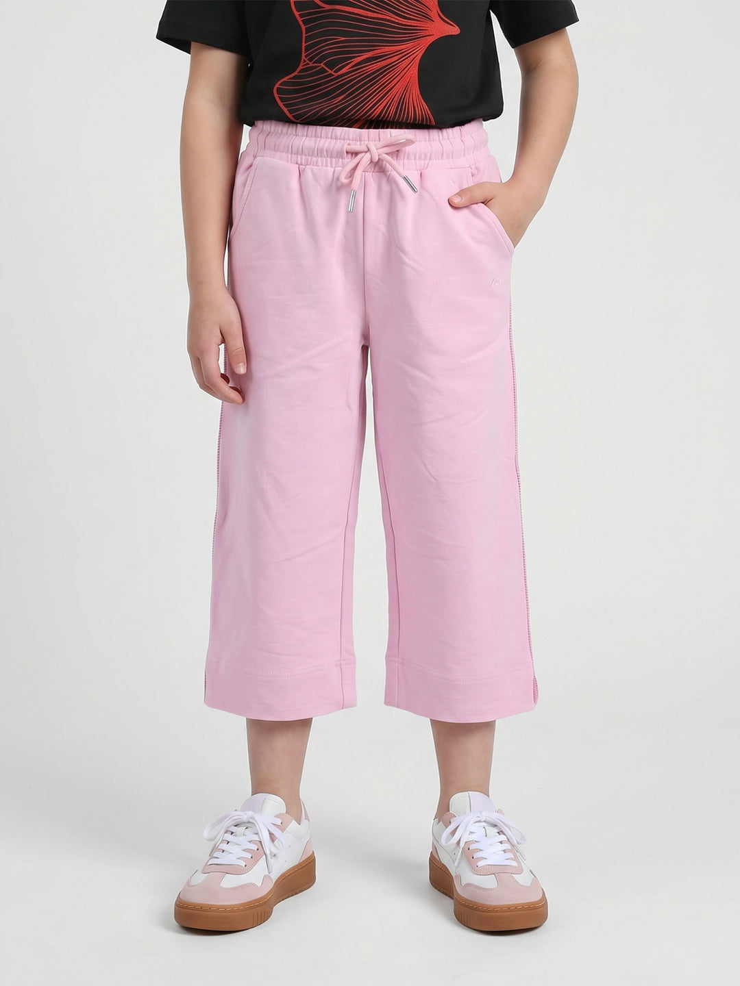 Girls Pink Solid Regular Fit Capri