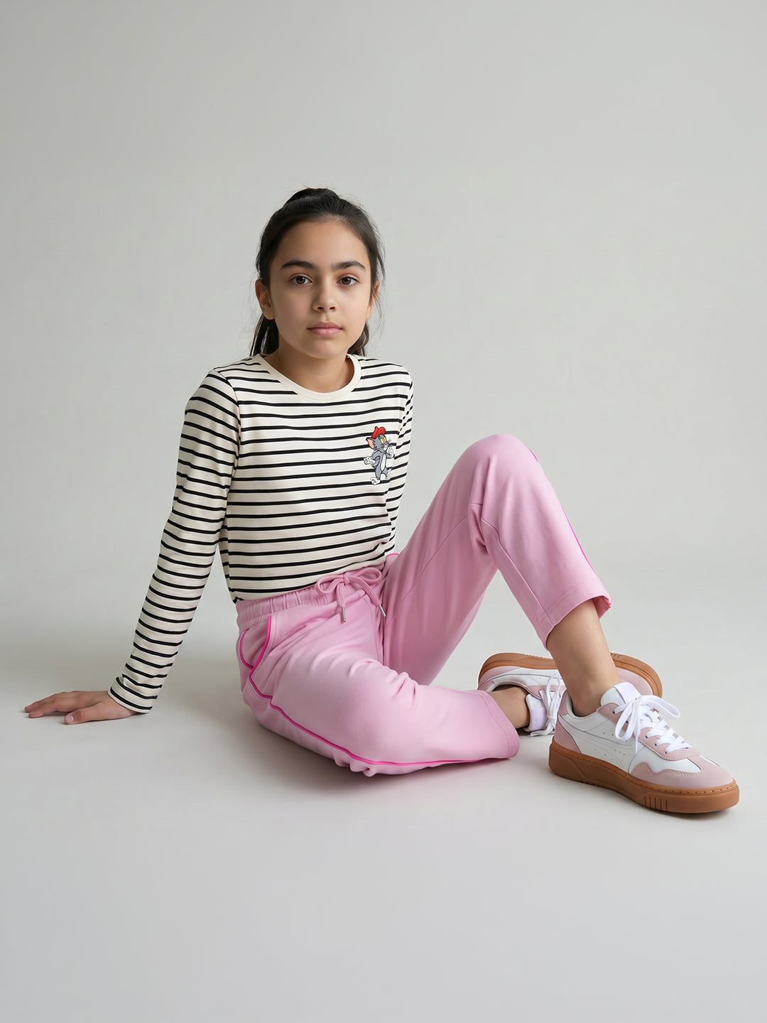 Girls Pink Solid Regular Fit Lower