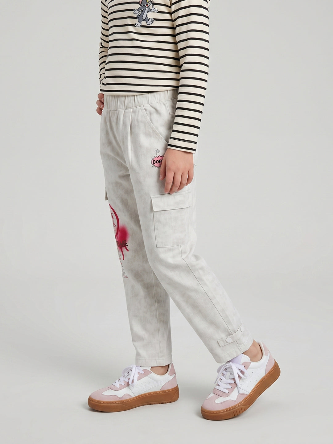 Girls Off White Printed Regular Fit Lower