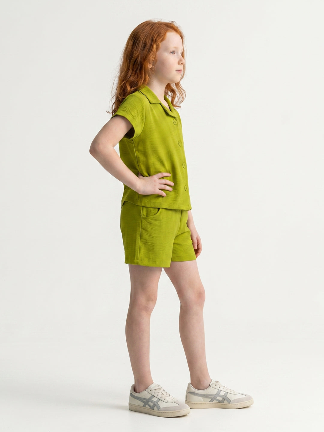 Girls Green Solid Round Neck Half Sleeve Cords Set
