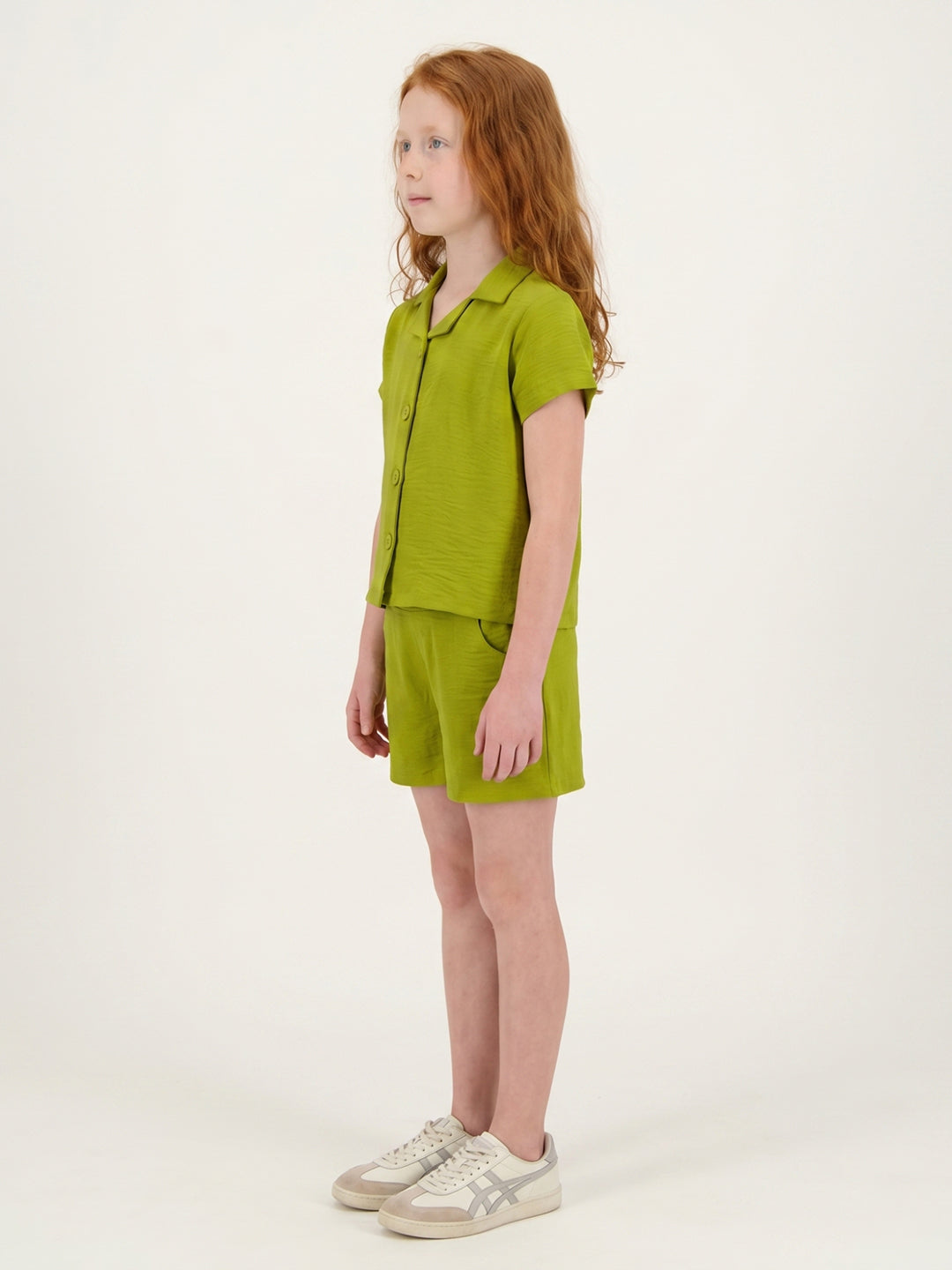 Girls Green Solid Round Neck Half Sleeve Cords Set