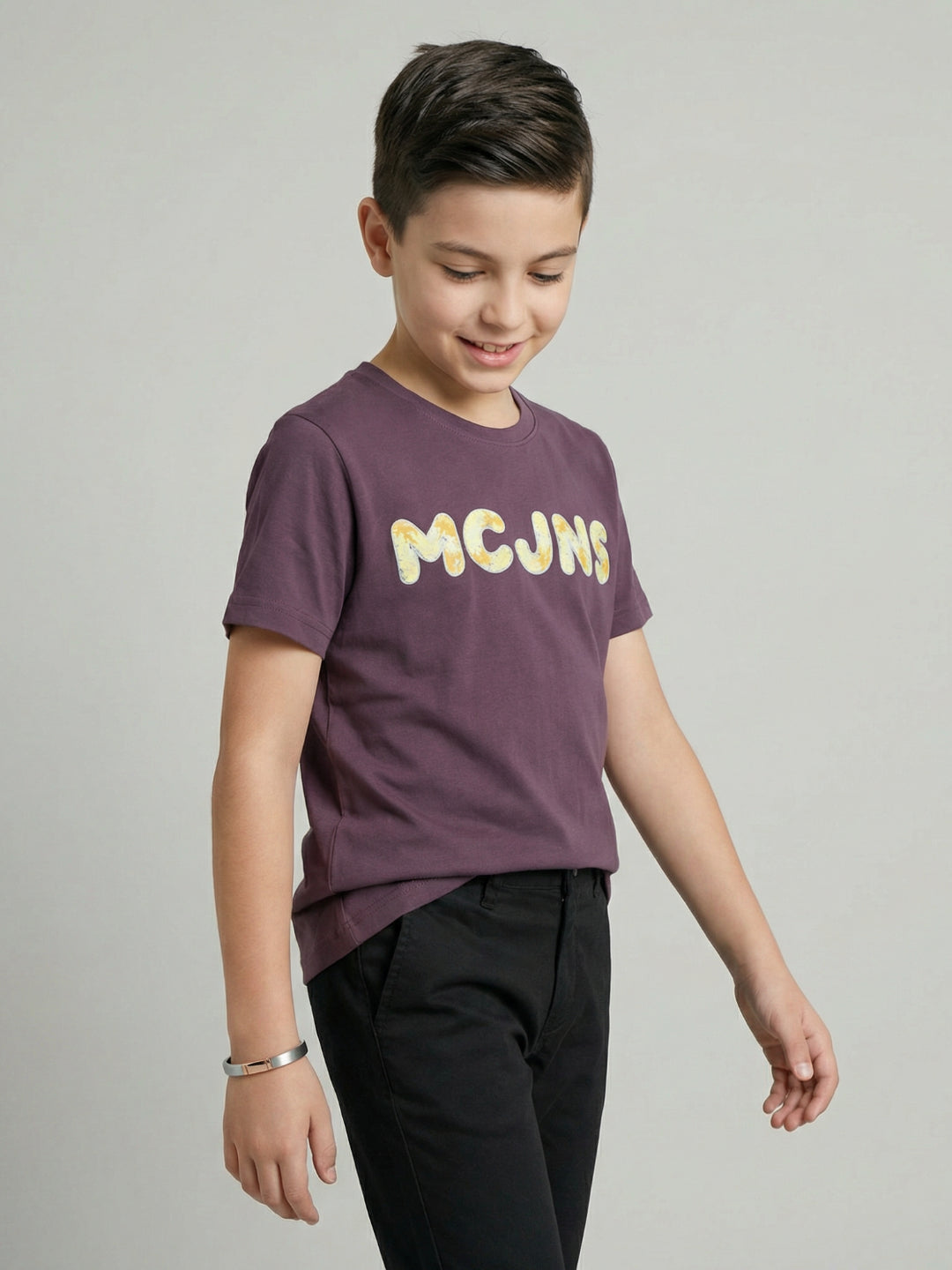 Boys Mauve Embroidered Round Neck Half Sleeve T-Shirt