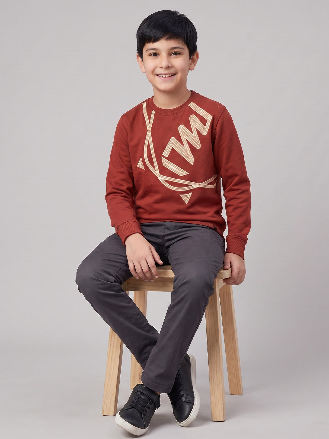 Boys Maroon Printed Round Neck Full Sleeve Sweatshirt