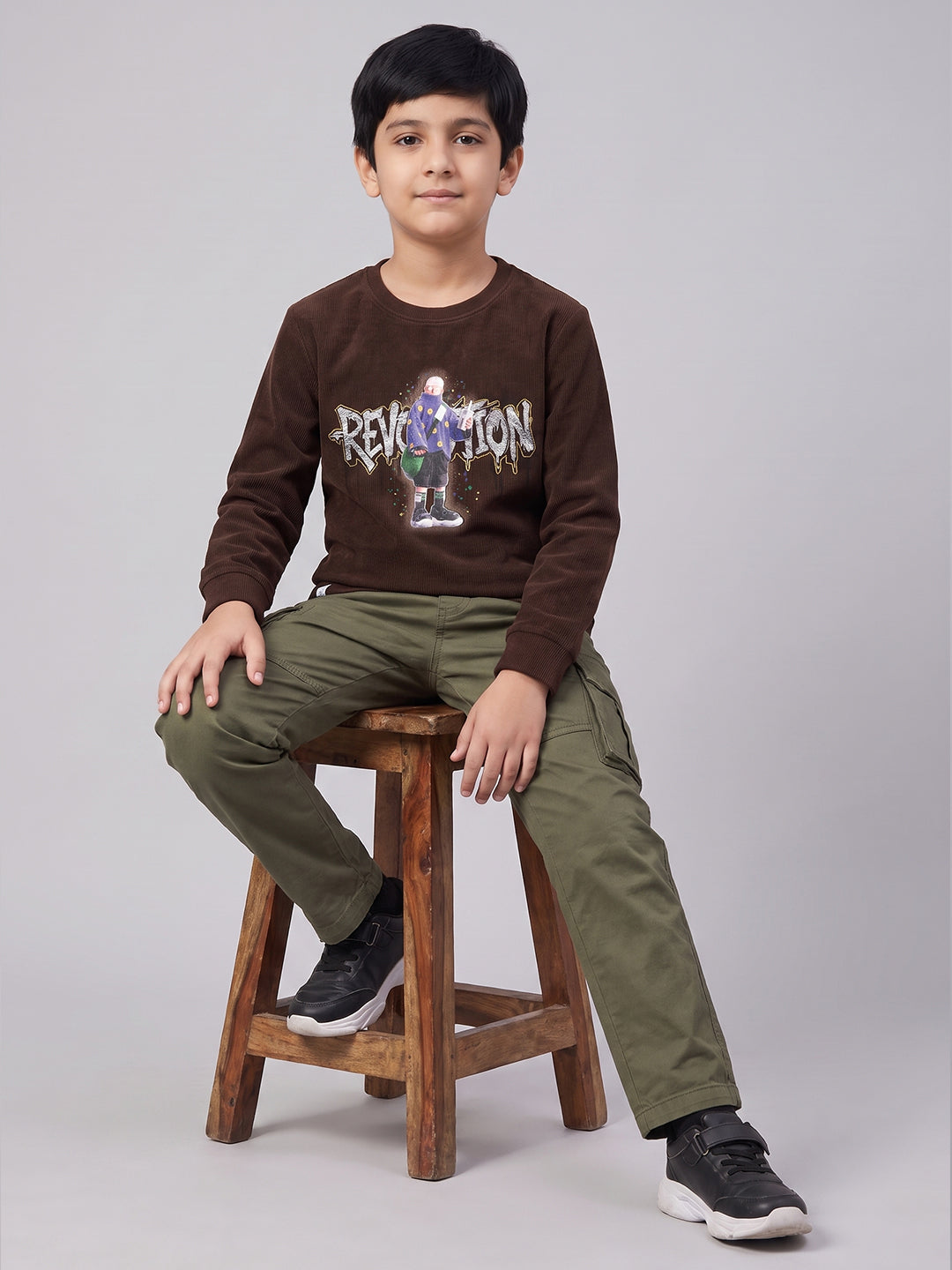 Boys Brown Self Design Round Neck Full Sleeve Sweatshirt