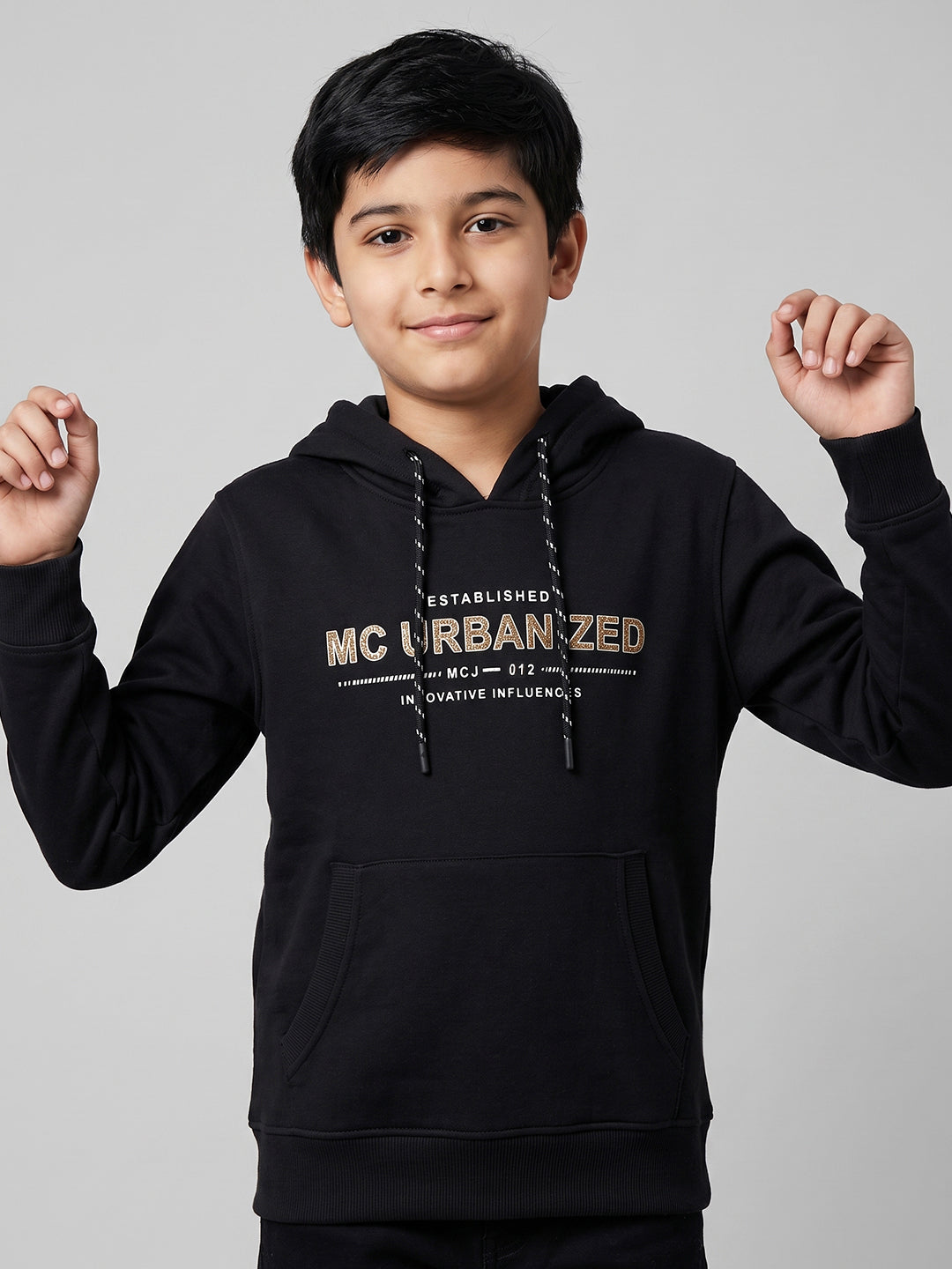 Boys Black Printed Hooded Full Sleeve Sweatshirt