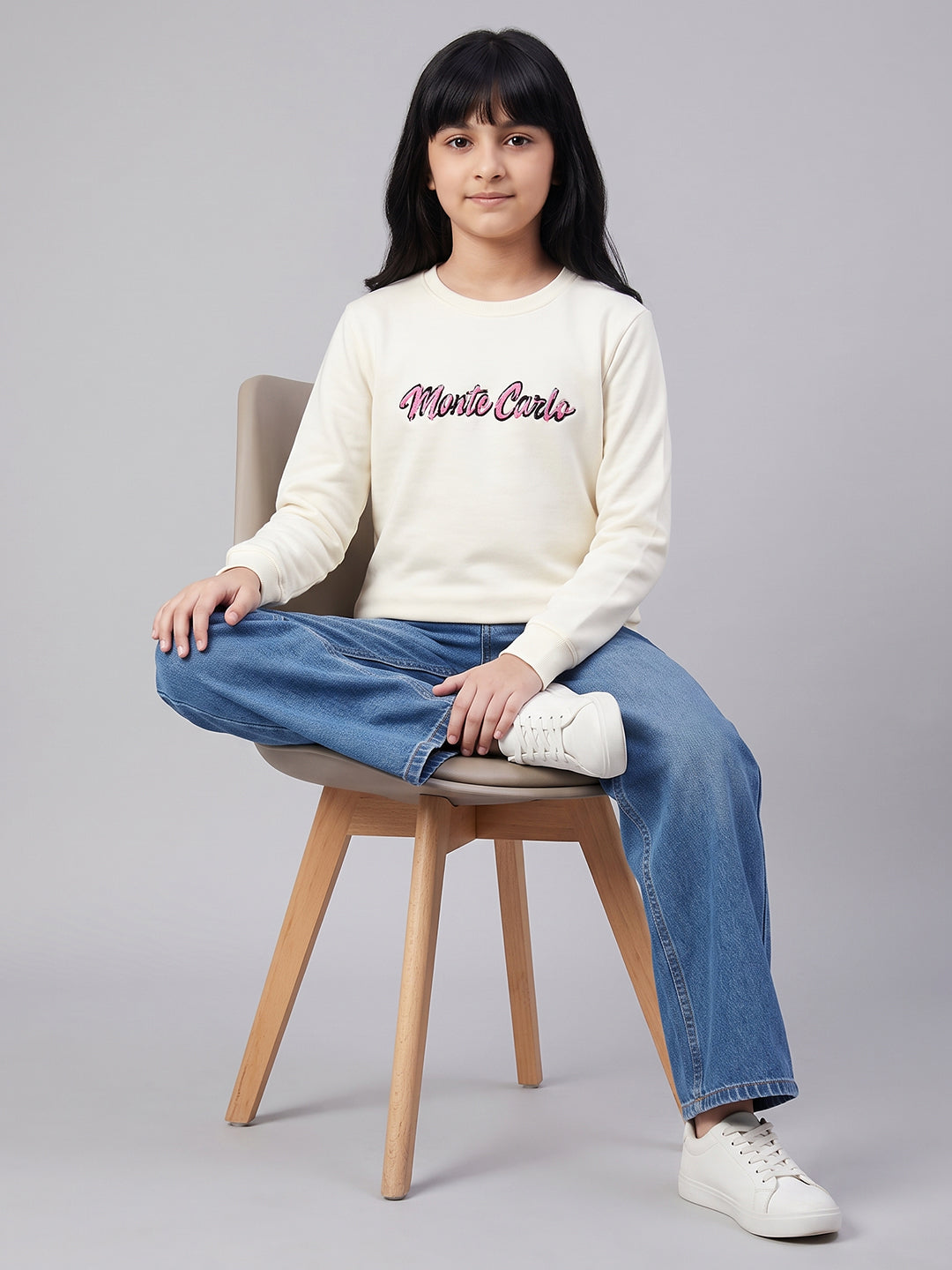Girls Off White Printed Round Neck Full Sleeve Sweatshirt