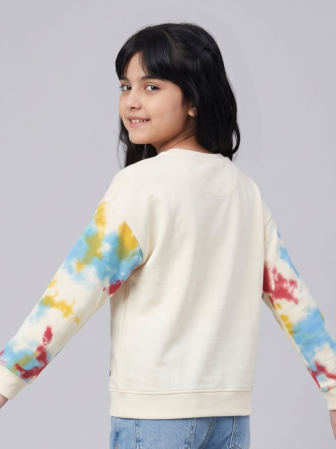 Girls Cream Printed Round Neck Full Sleeve Sweatshirt
