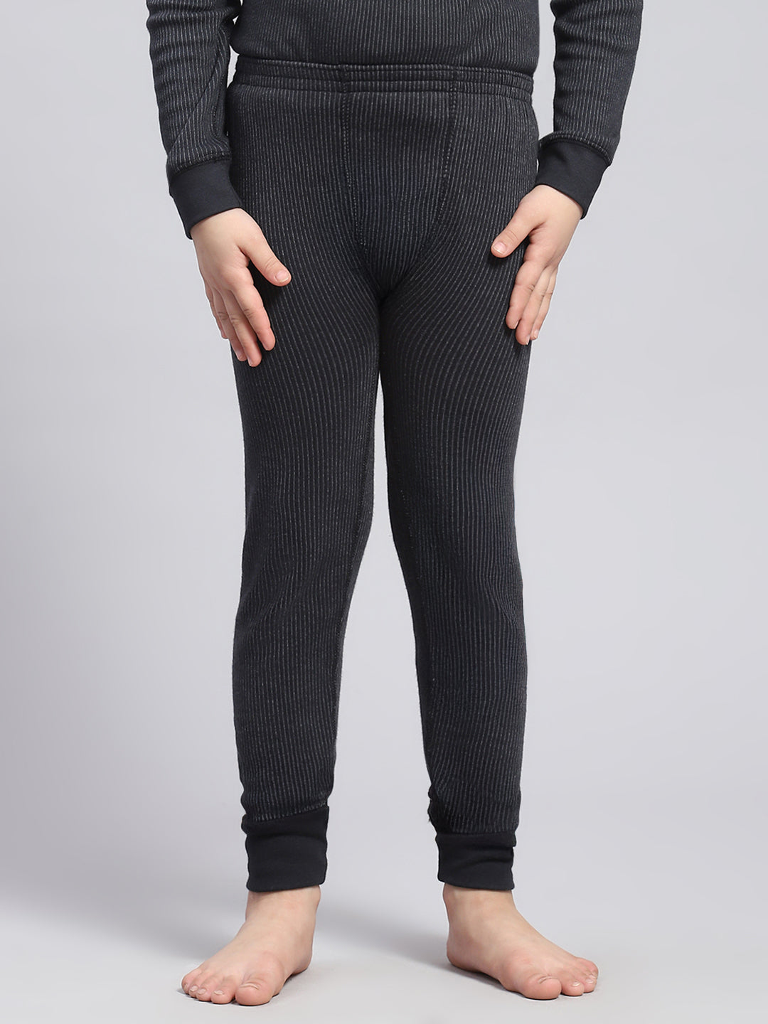 Girls Black Solid Thermal Lower