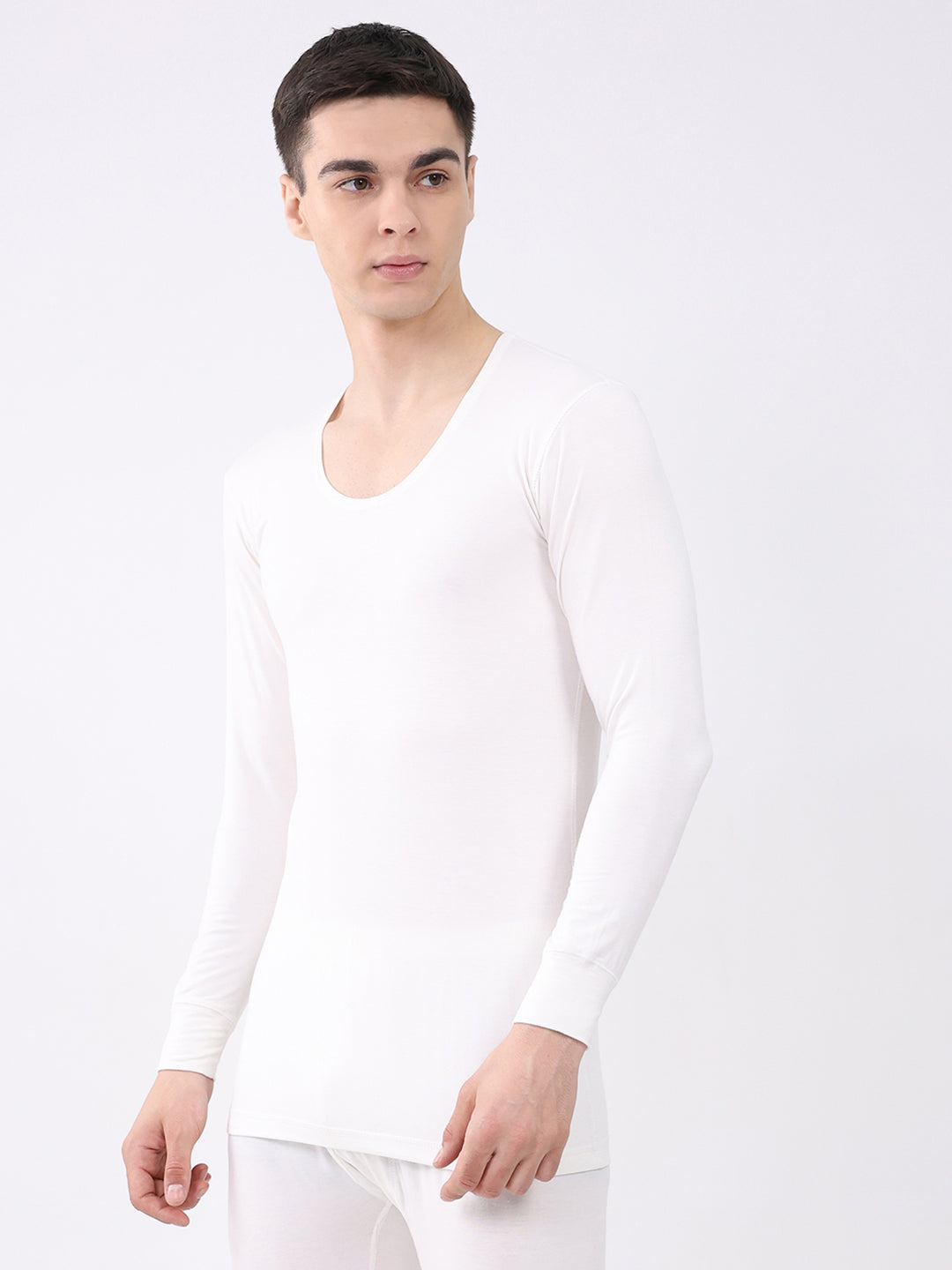 Men White Solid Round Neck Full Sleeve Thermal Vest
