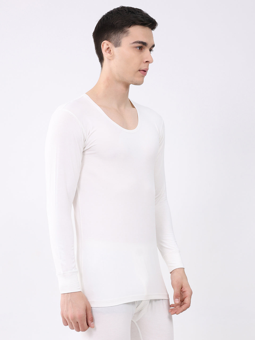 Men White Solid Round Neck Full Sleeve Thermal Vest
