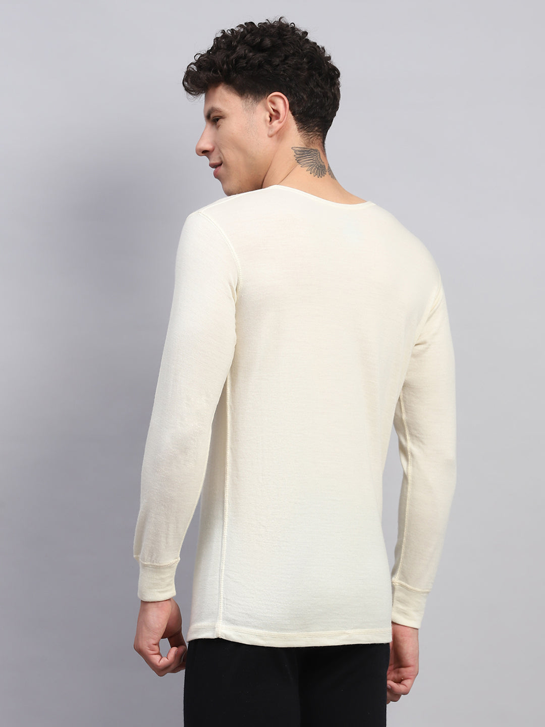 Men Cream Solid Round Neck Full Sleeve Thermal Vest