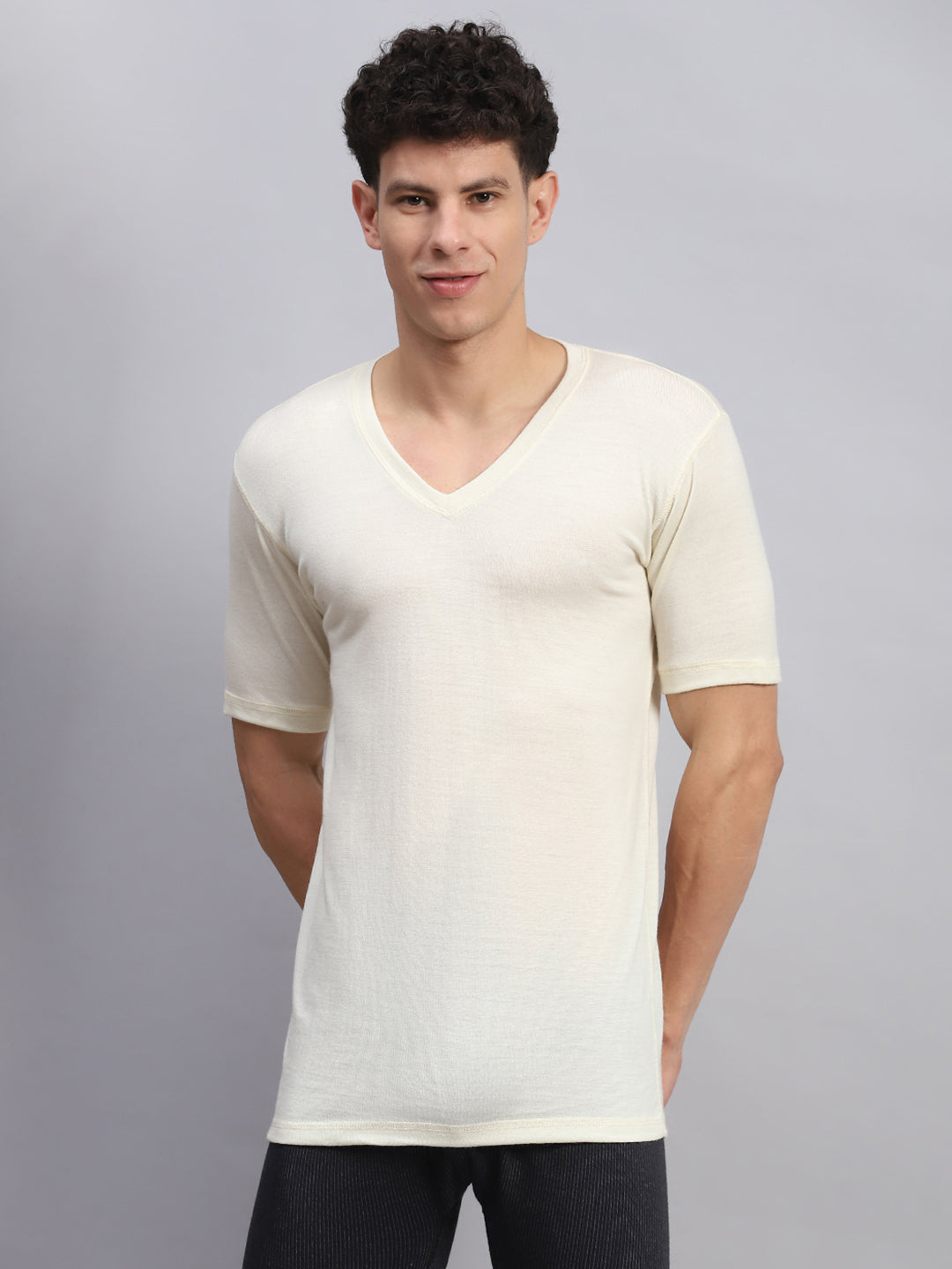 Men Cream Solid V Neck Half Sleeve Thermal Vest