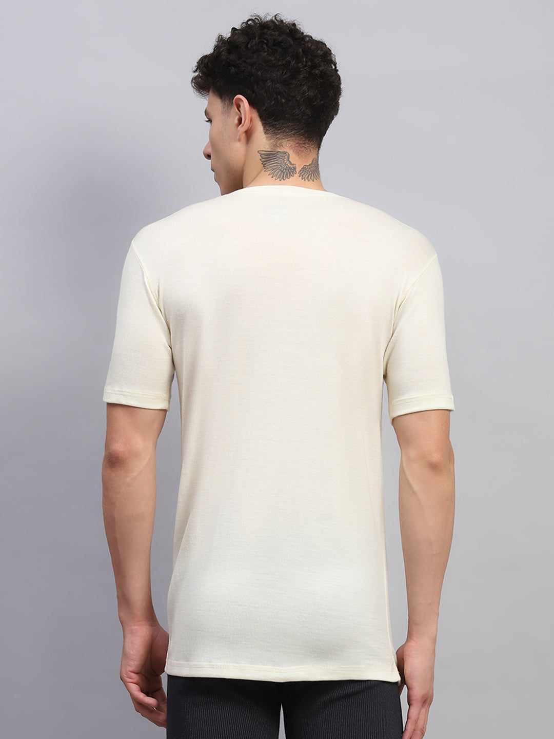 Men Cream Solid V Neck Half Sleeve Thermal Vest