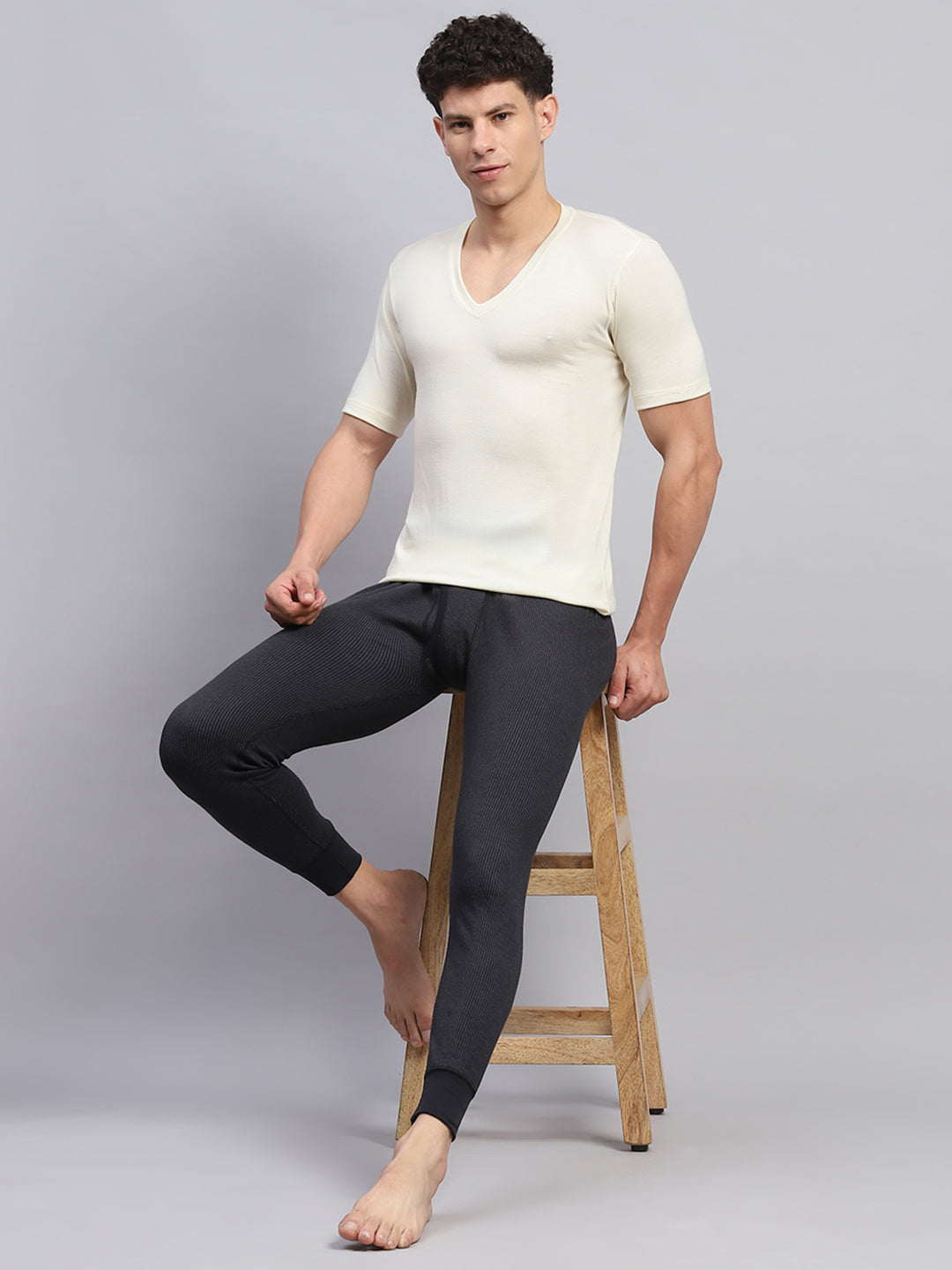 Men Cream Solid V Neck Half Sleeve Thermal Vest