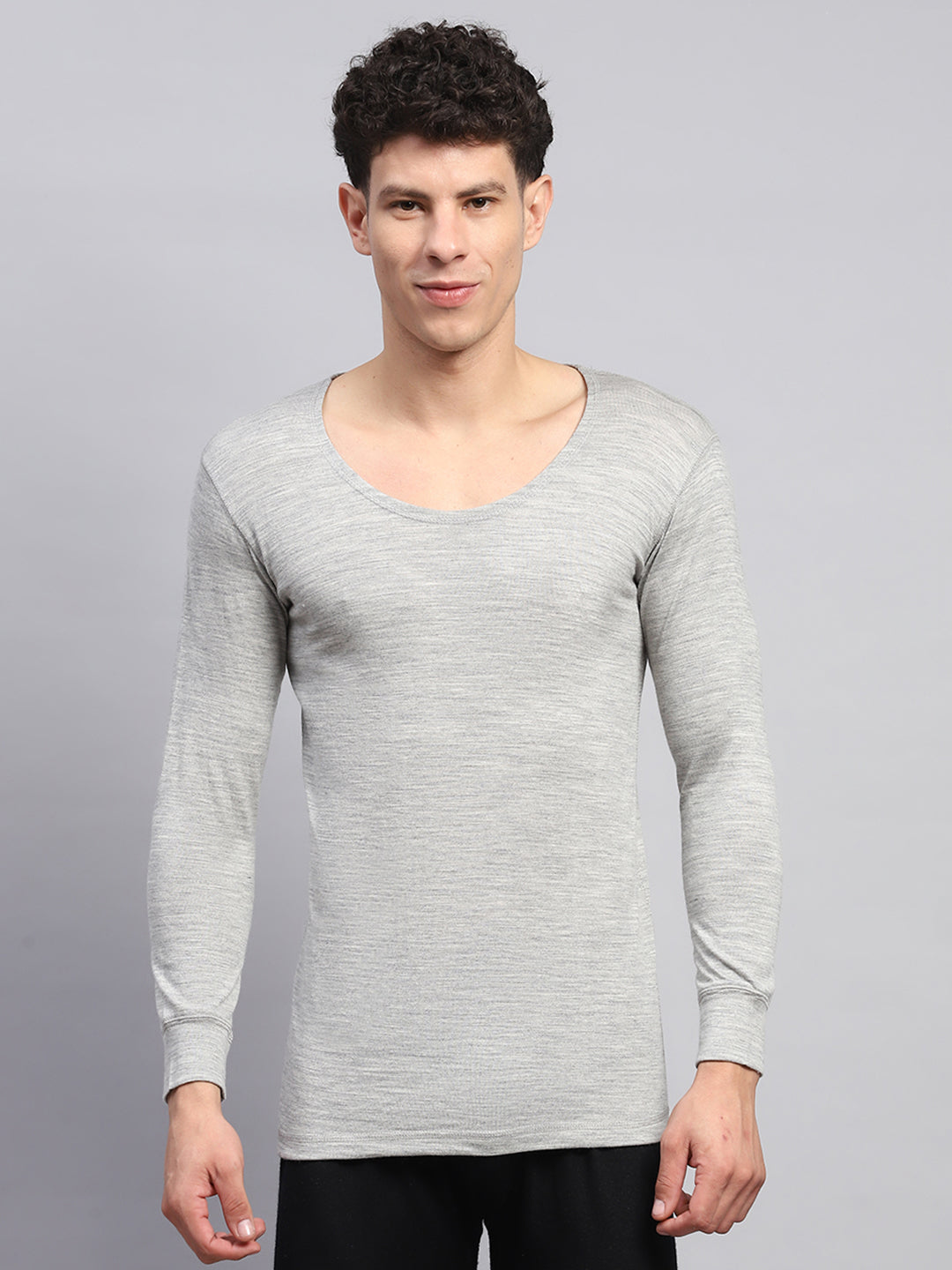 Men Grey Solid Round Neck Full Sleeve Thermal Vest
