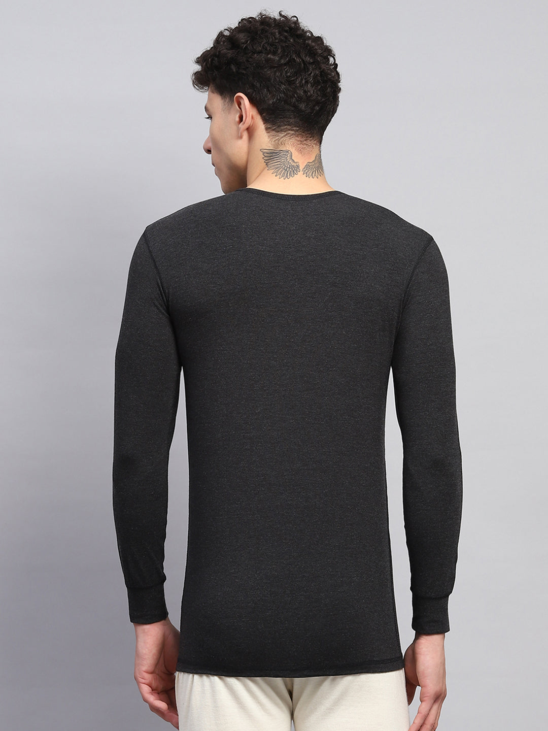 Men Black Solid Round Neck Full Sleeve Thermal Vest