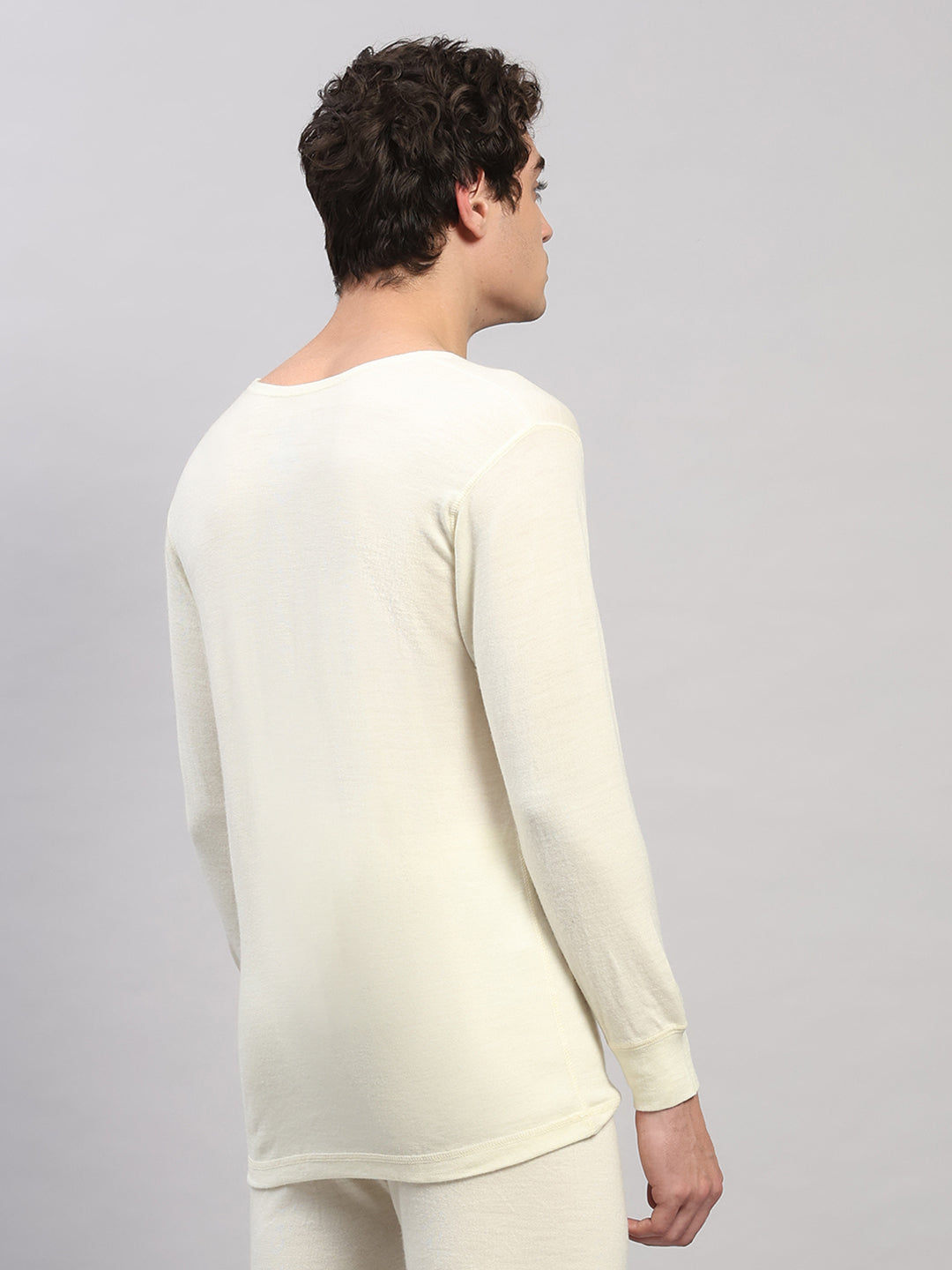 Men Cream Solid Round Neck Full Sleeve Thermal Vest