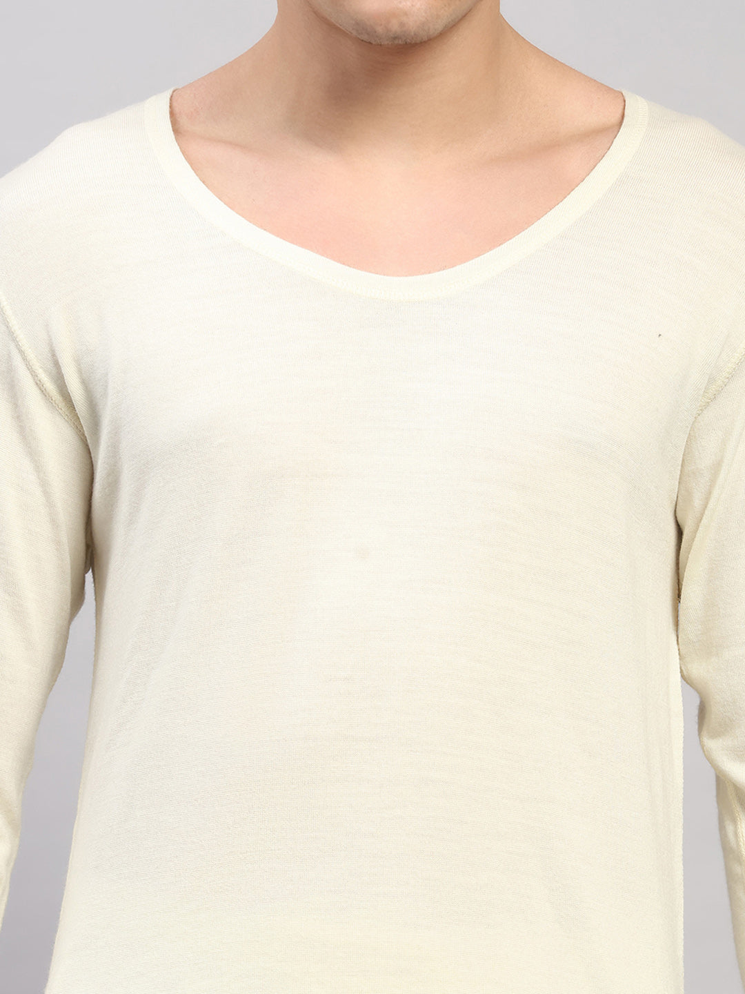 Men Cream Solid Round Neck Full Sleeve Thermal Vest