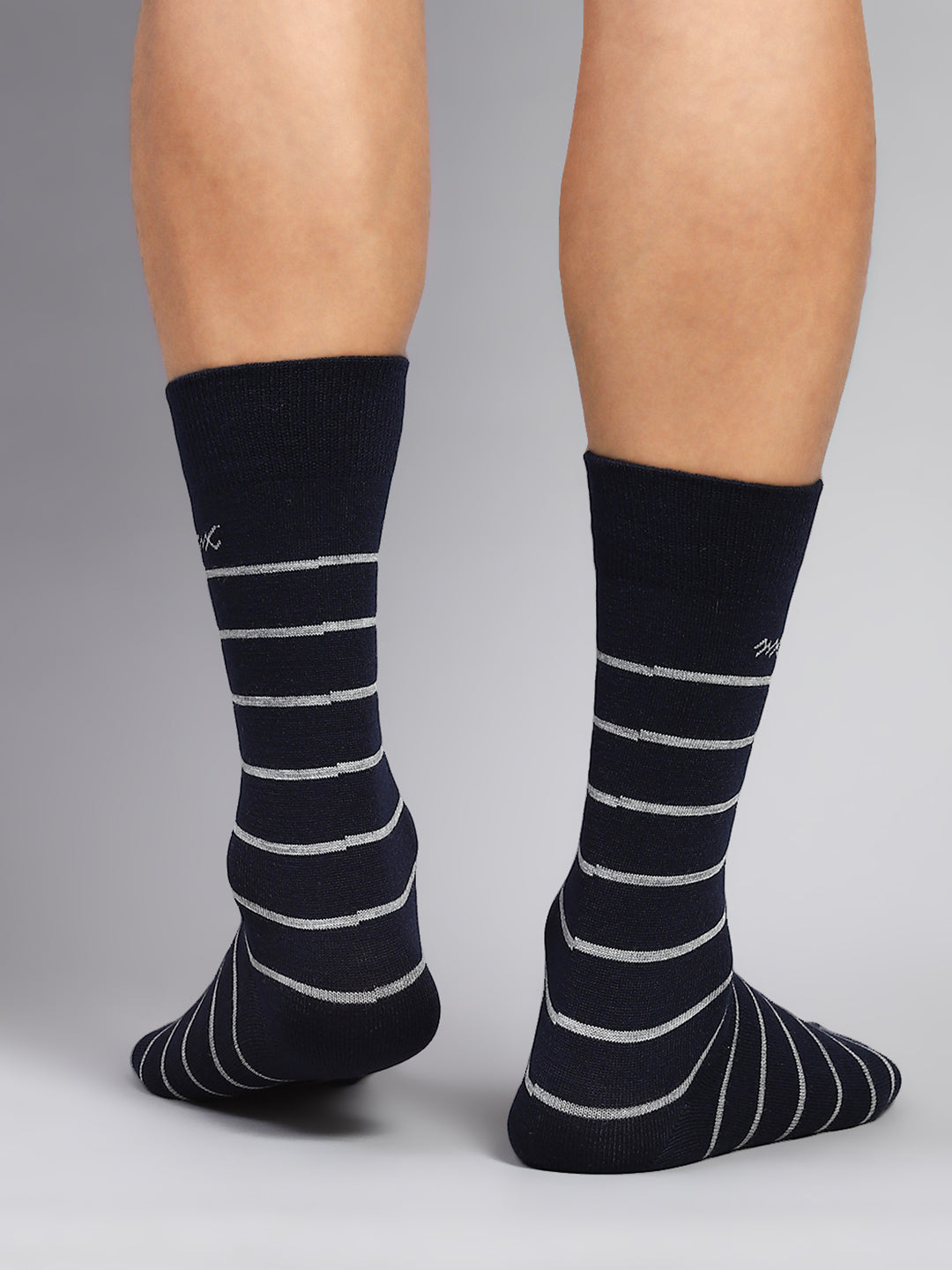 Men Cotton Blend Solid Calf Length Socks (1 Pair)